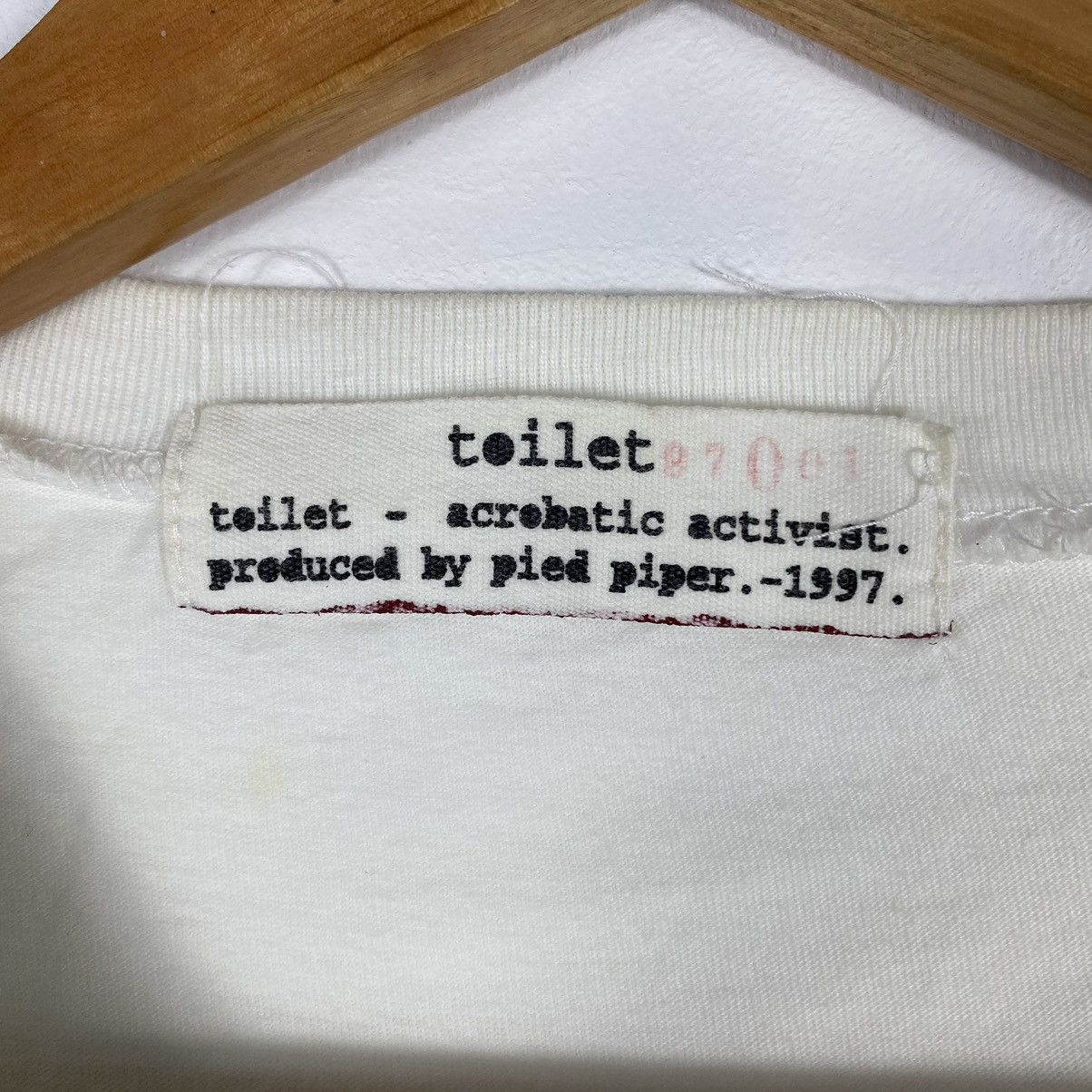 Japanese Brand × Vintage 1997 TOILET ACROBATIC ACTIVIST PRODUCED BY PIED PIPER TEE Size US S / EU 44-46 / 1 - 8 Thumbnail