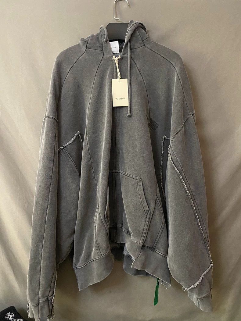Vetements Vetements Wash and tear patched jacket, this one is very h Size US M / EU 48-50 / 2 - 1 Thumbnail
