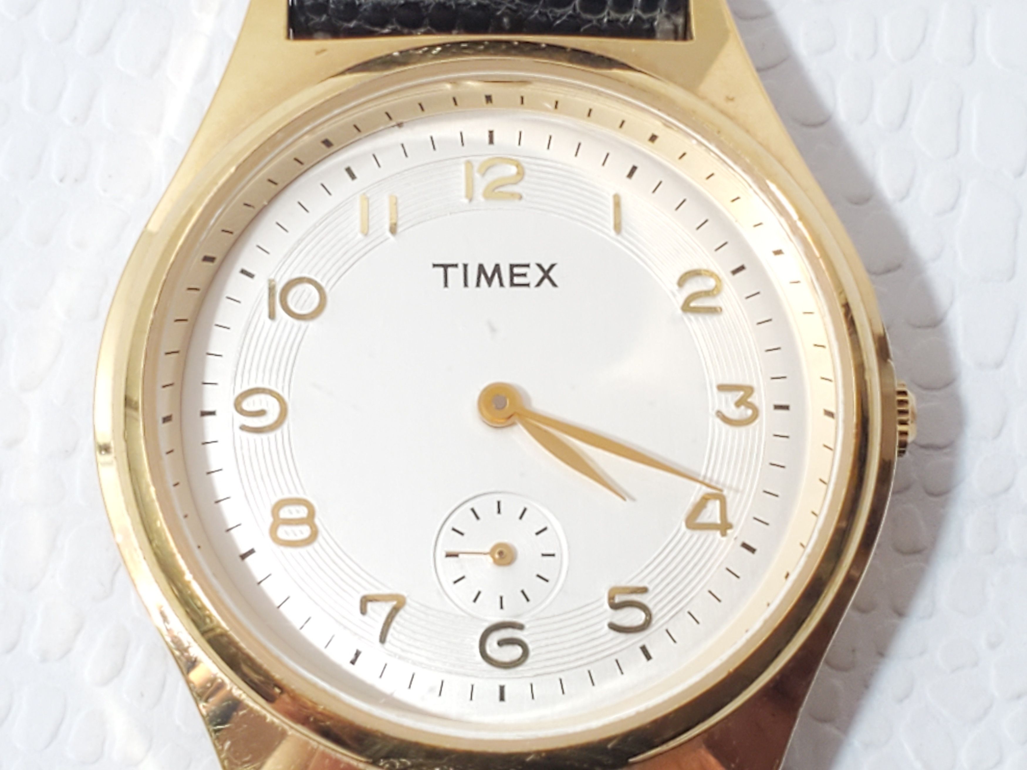 Vintage Timex Men Watch Silver Dial Black Leather Croc Strap