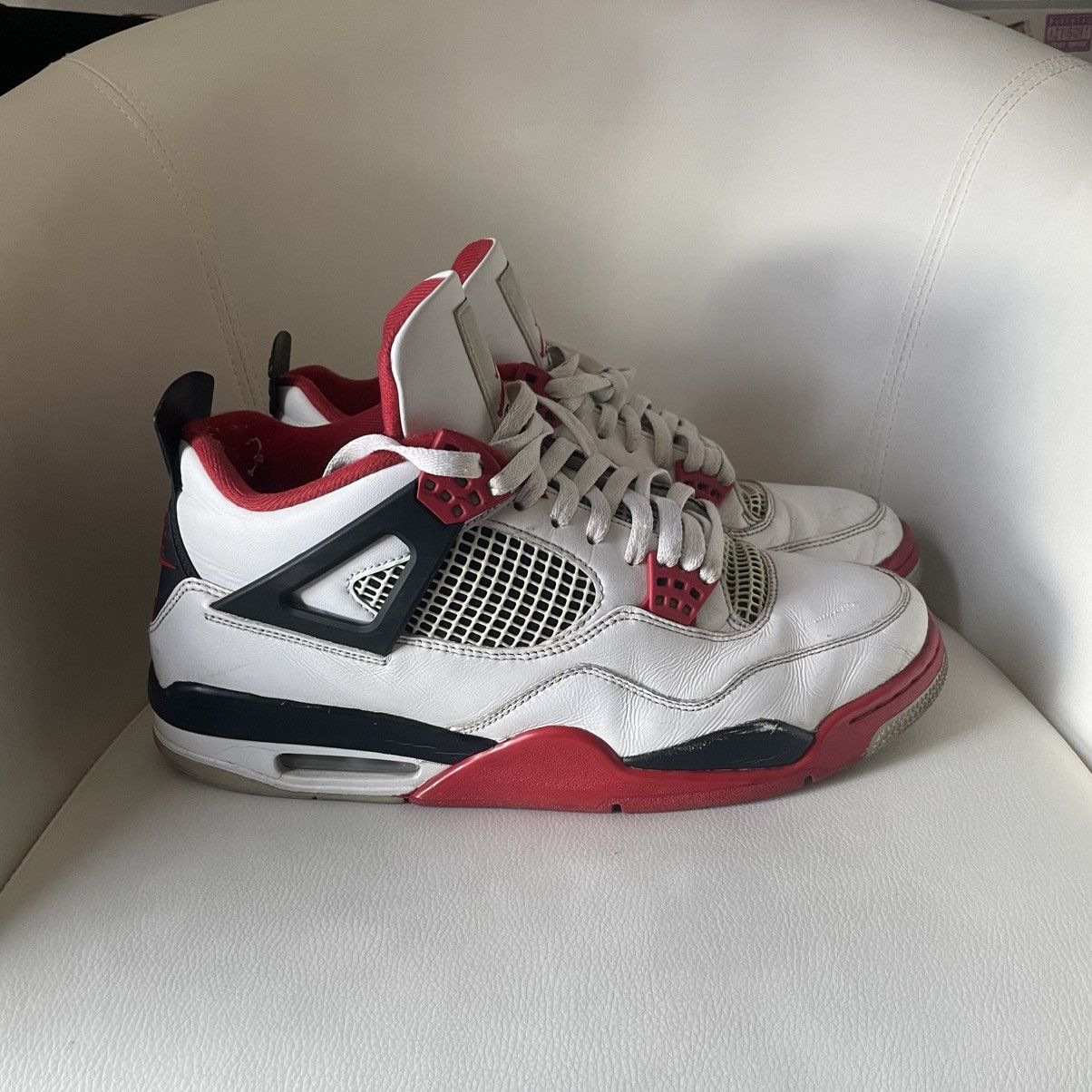 Jordan Brand Jordan 4 Fire Red Size US 11.5 / EU 44-45 - 1 Thumbnail