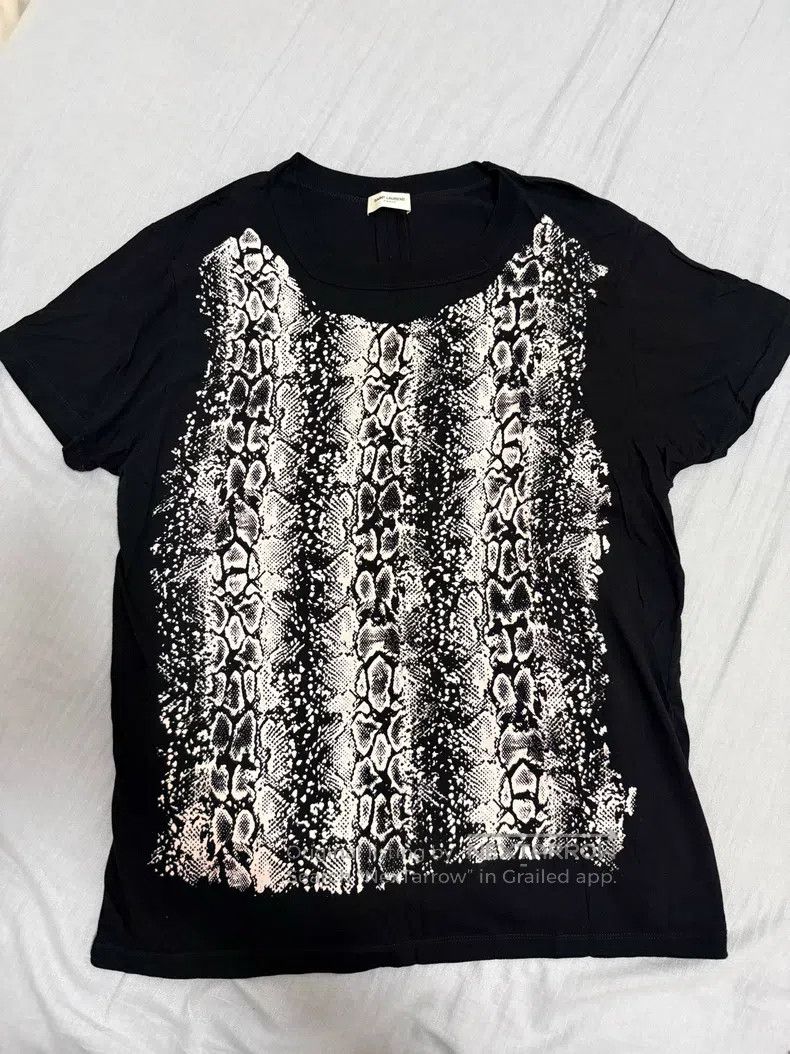 Saint Laurent Paris Saint Laurent Paris Black Snake Print Short-Sleeve T-Shirt Size US XXL / EU 58 / 5 - 1 Thumbnail