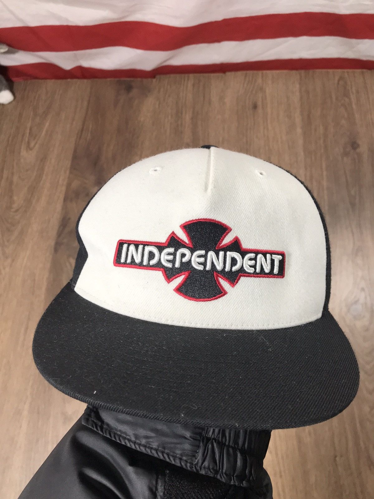 Independent Truck Co. × Vintage Vintage Independent Skeateboard Cap Size ONE SIZE - 1 Thumbnail
