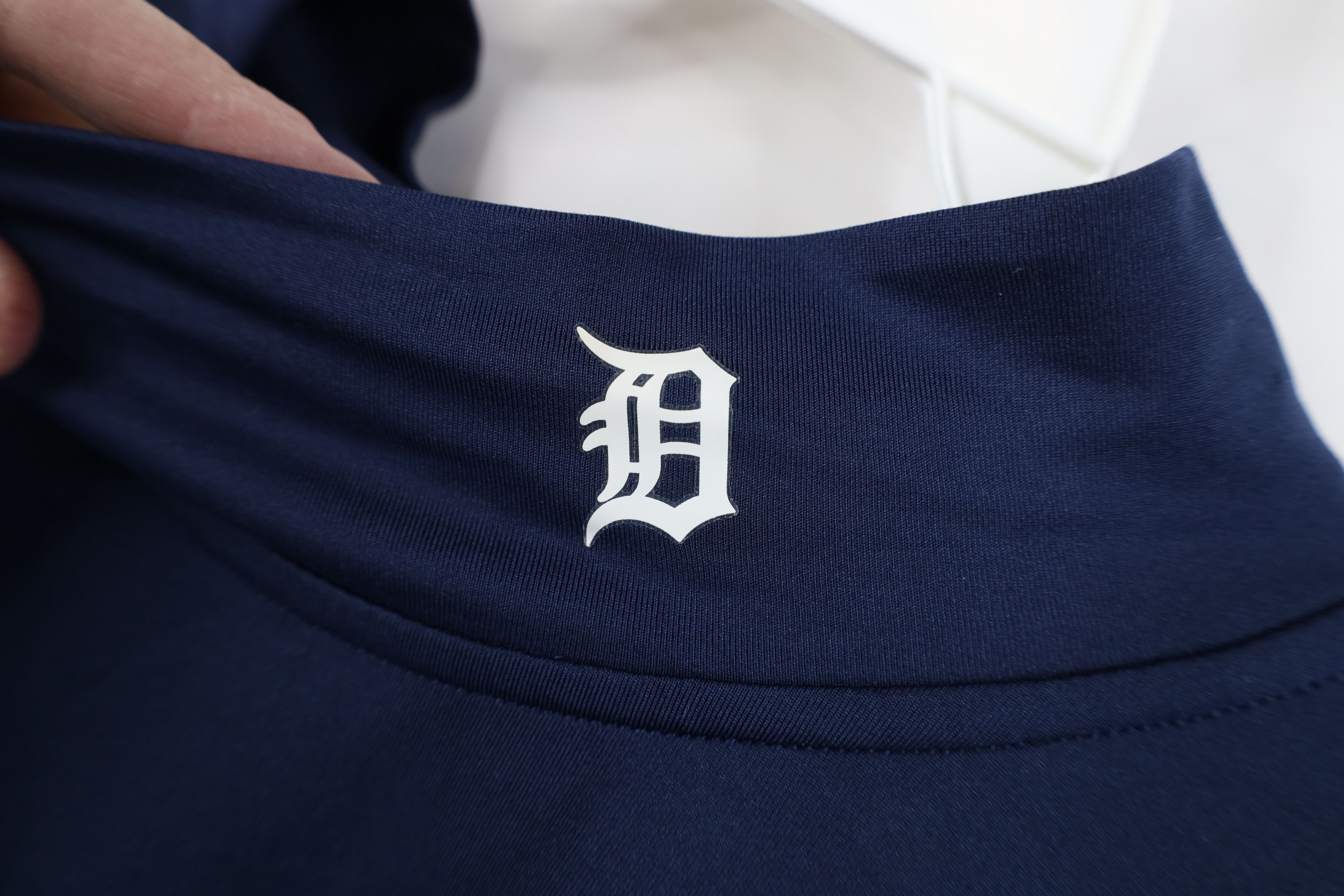 Nike Nike Detroit Tigers Baseball Mock Neck Compression T-Shirt Size US XL / EU 56 / 4 - 5 Thumbnail