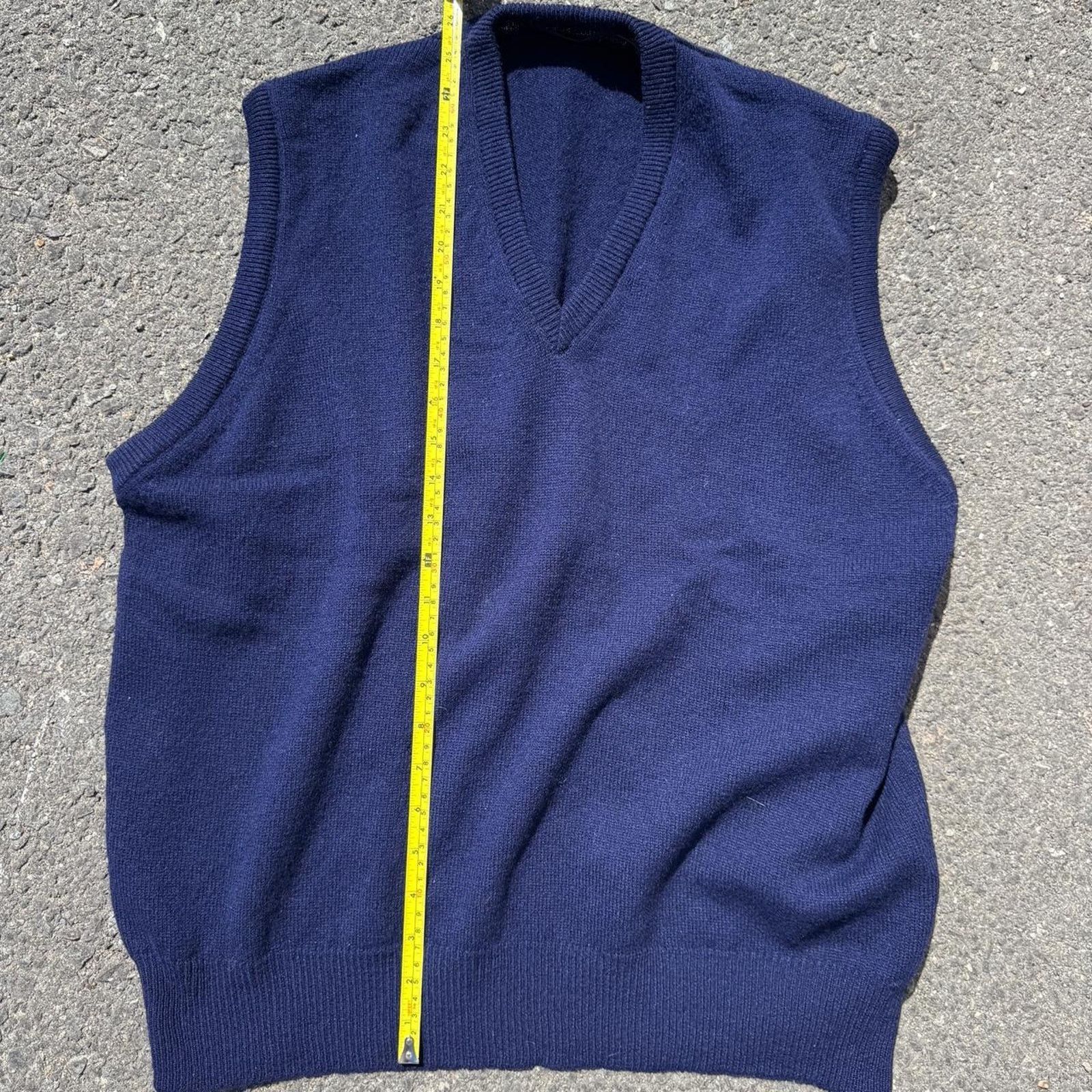 Club Room Vintage Club Room Lambswool Sweater Vest – Size Medium Size US M / EU 48-50 / 2 - 6 Thumbnail