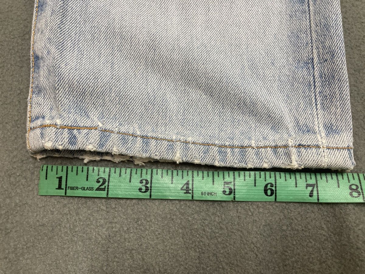 Levi's Vintage Y2K Levis 501 jeans Made in Guatemala Size US 31 - 17 Thumbnail