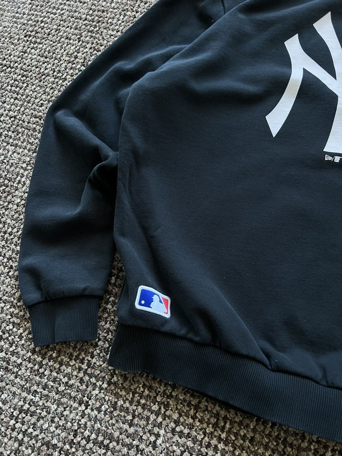 MLB BIG SIZE BIG LOGO MLB YANKEES NY SWEATSHIRT VINTAGE L Size US L / EU 52-54 / 3 - 4 Thumbnail