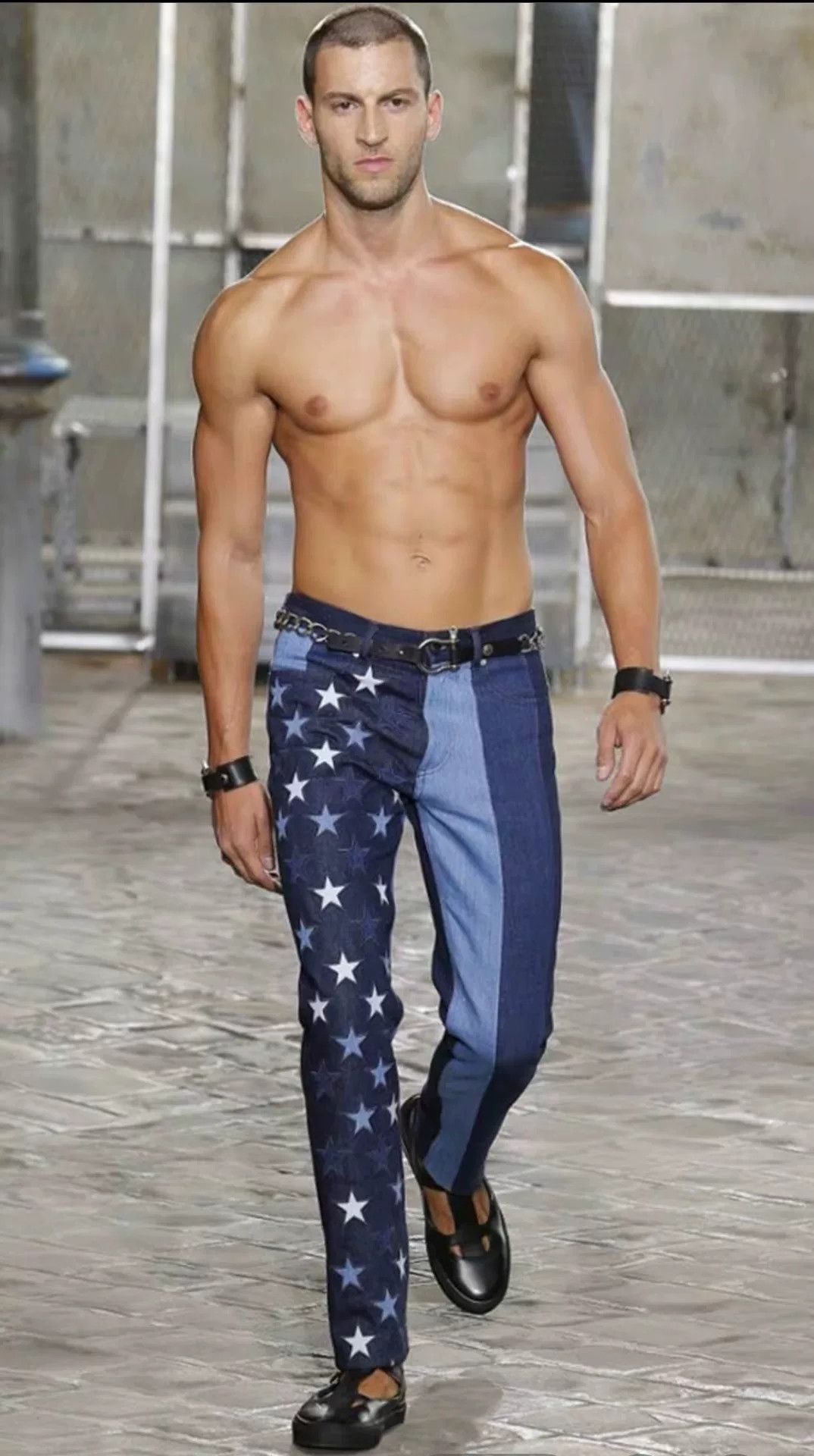 Givenchy Givenchy Blue Striped Star Embroidery Jeans Size US 29 - 1 Thumbnail