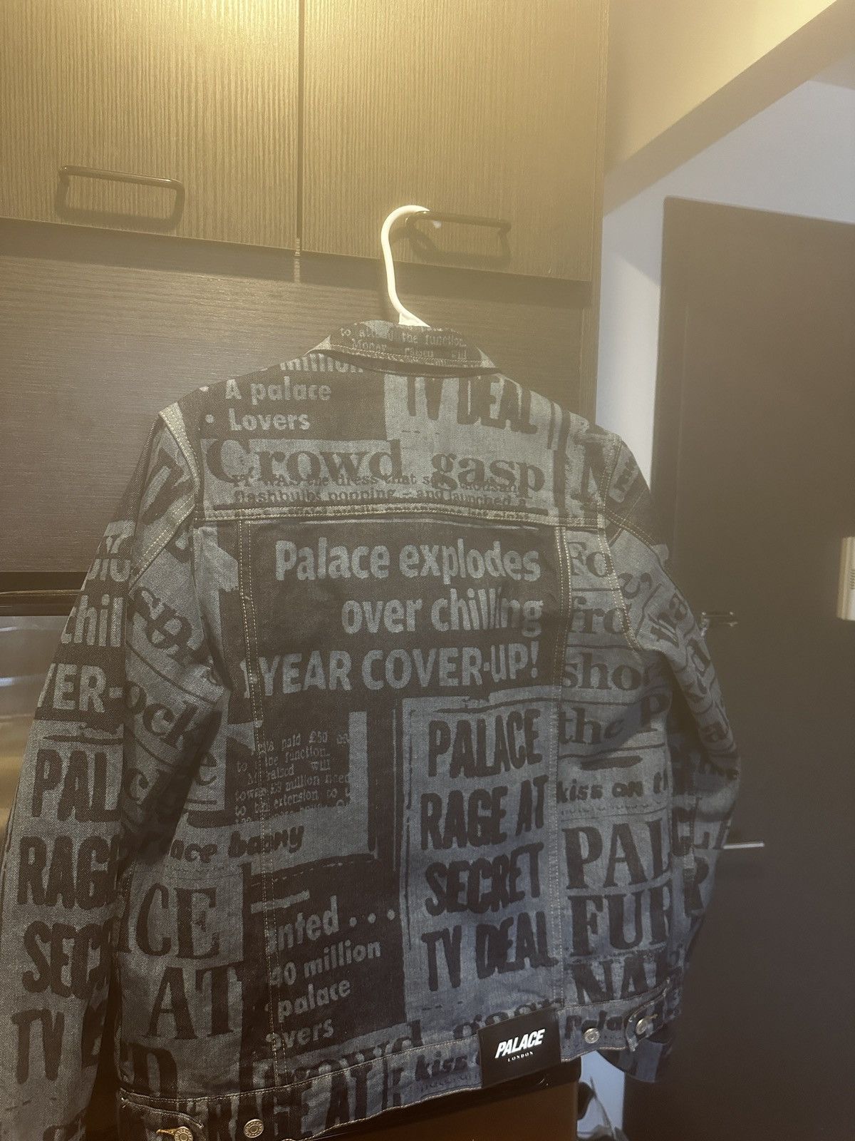 Palace Palace Tabloid Denim Jacket Size US M / EU 48-50 / 2 - 3 Thumbnail