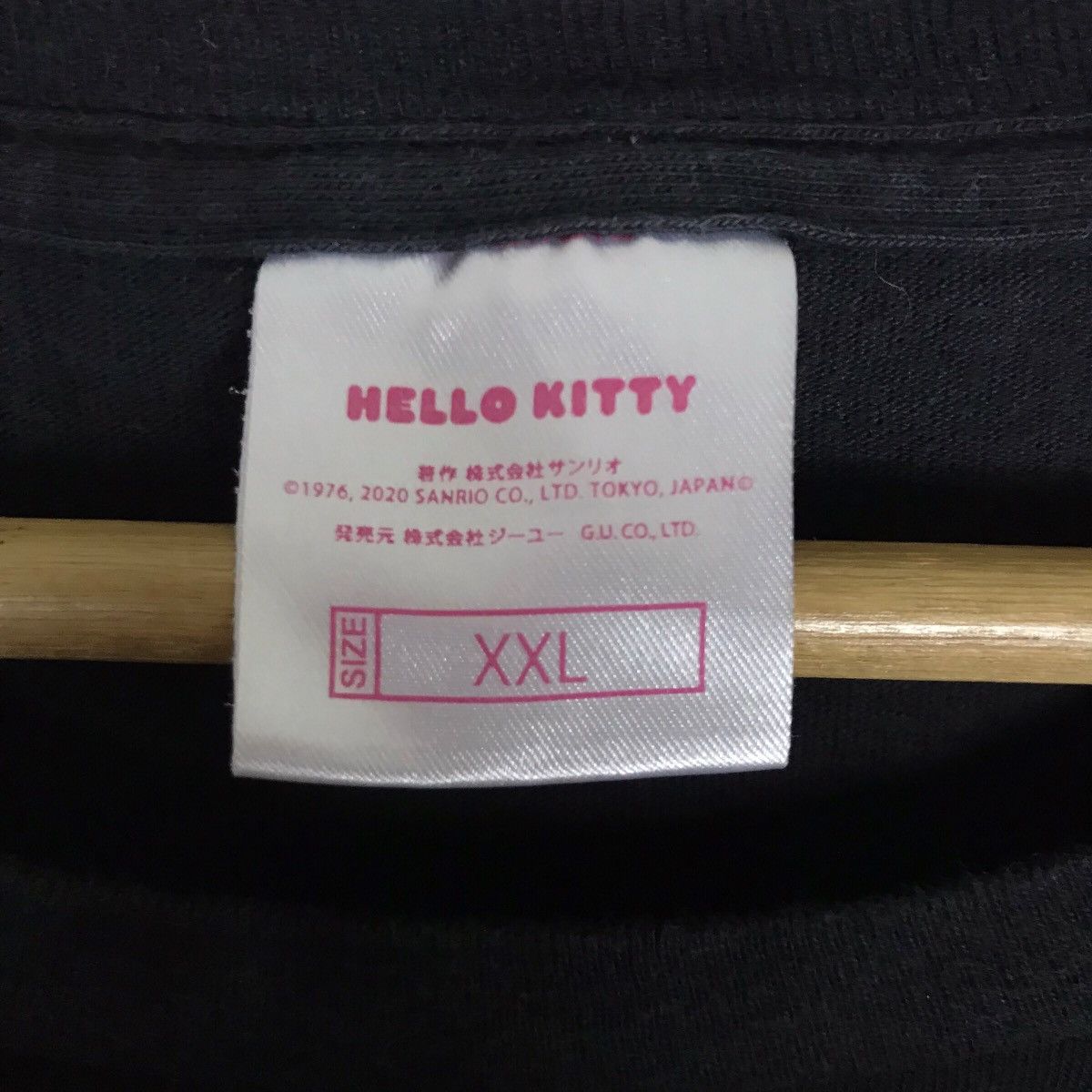 GU Hello Kitty Sanrio X GU Short Sleeve Shirt Size US XXL / EU 58 / 5 - 7 Thumbnail