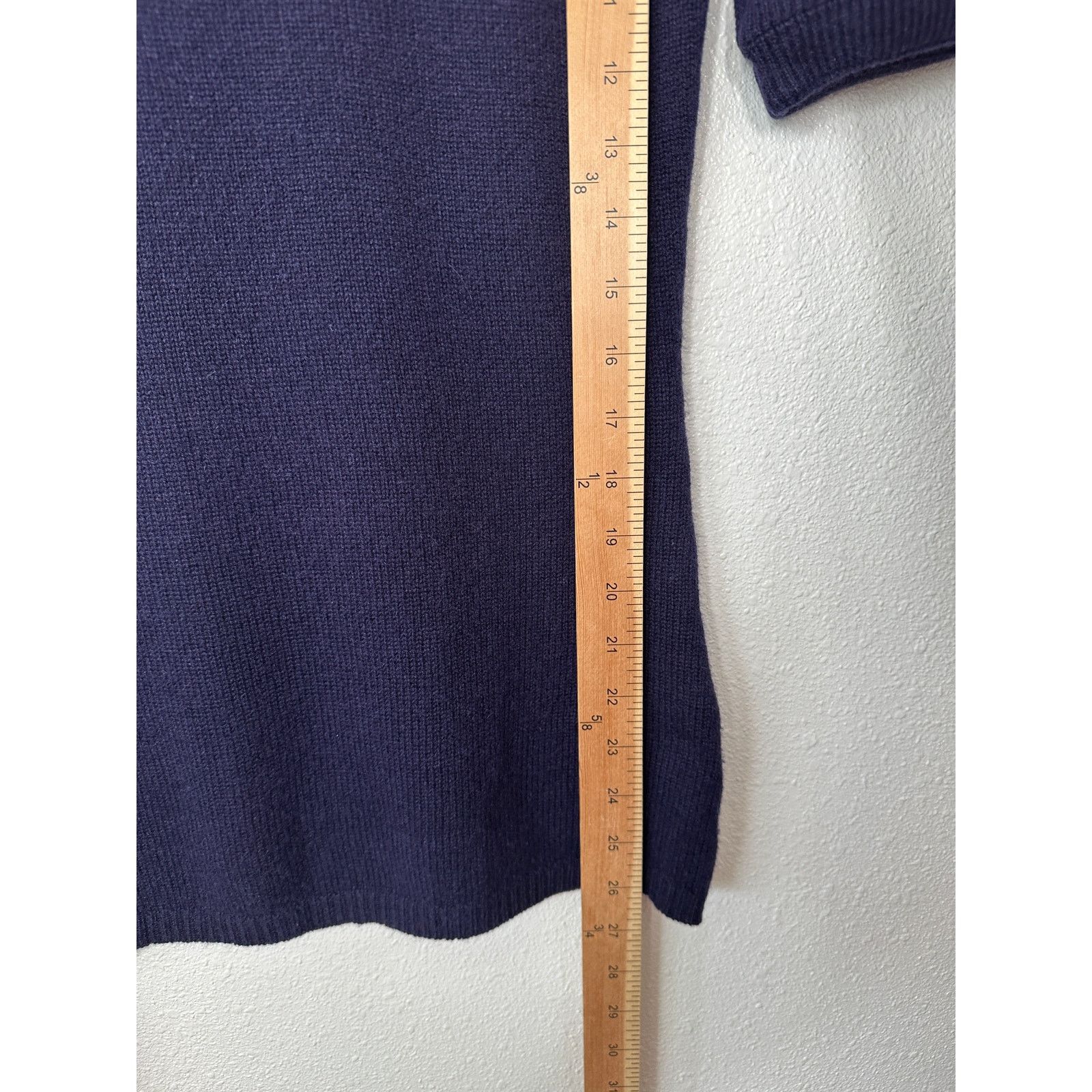Burberry Burberry Dark Purple Round Neck Cuffed Button Neck Sweater Size S / US 4 / IT 40 - 14 Thumbnail