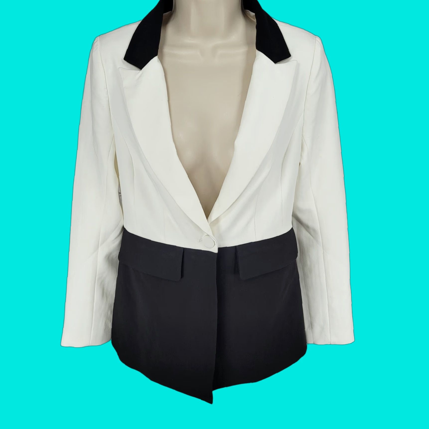 Bebe NWT Bebe Black & White Woven Twill Colorblock Notch Stretch Jacket Blazer Size 2 Size XS / US 0-2 / IT 36-38 - 1 Thumbnail
