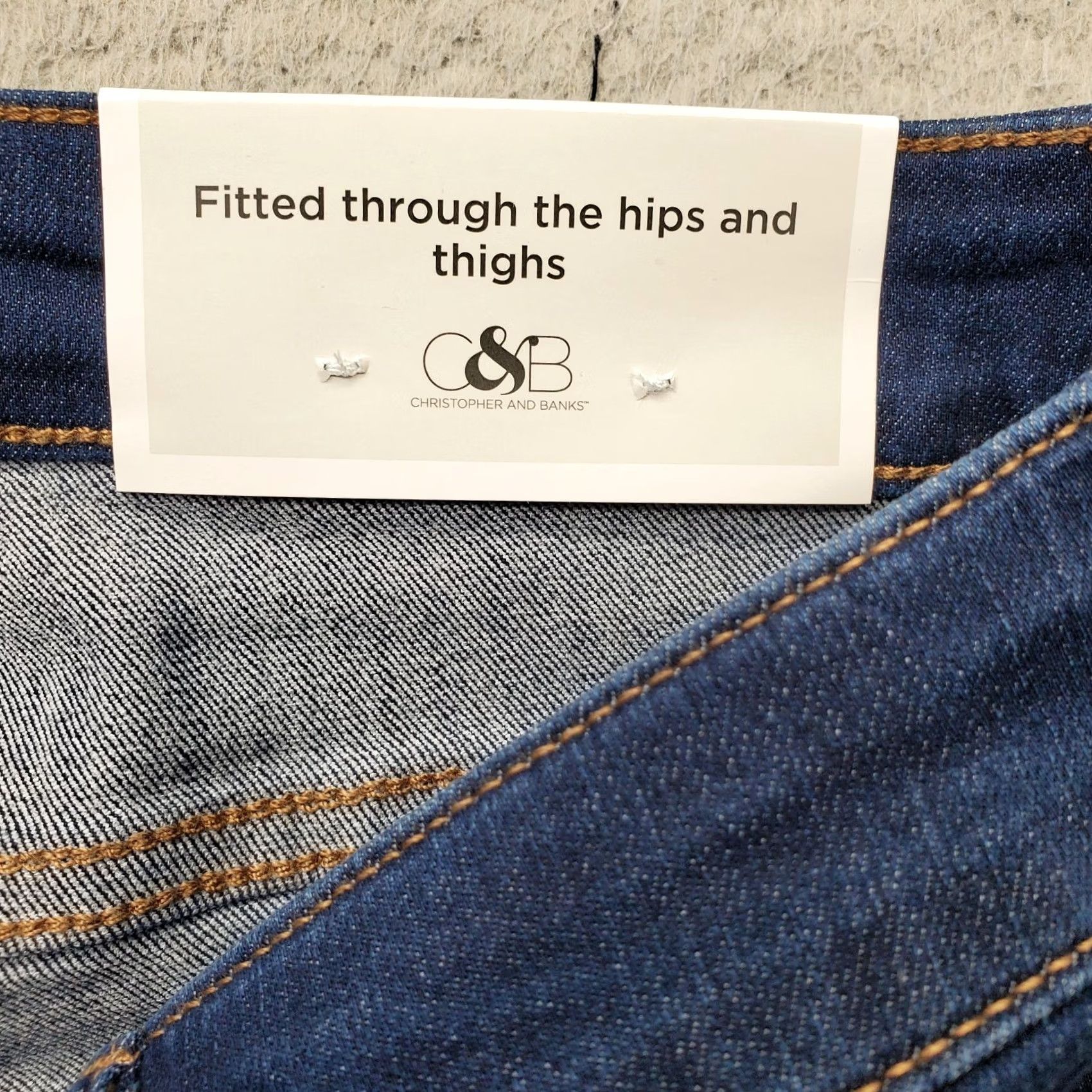 Vintage Christopher & Banks Cropped Jeans Womens Size 10P Blue Denim Mid Rise Shaped Fit Jeans Size 32" / US 10 / IT 46 - 7 Thumbnail