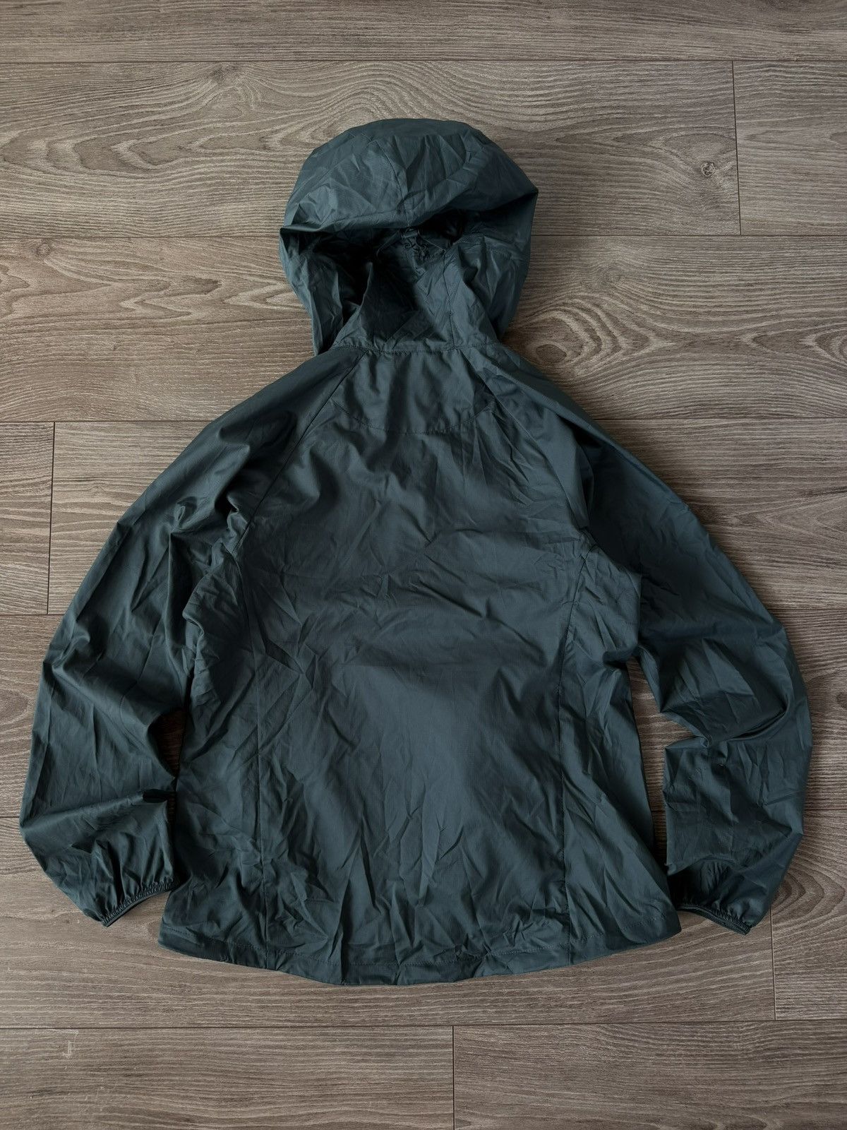 Uniqlo Uniqlo Hybrid Packable Outwear Monochrome Urban Style Jacket Size S / US 4 / IT 40 - 20 Thumbnail