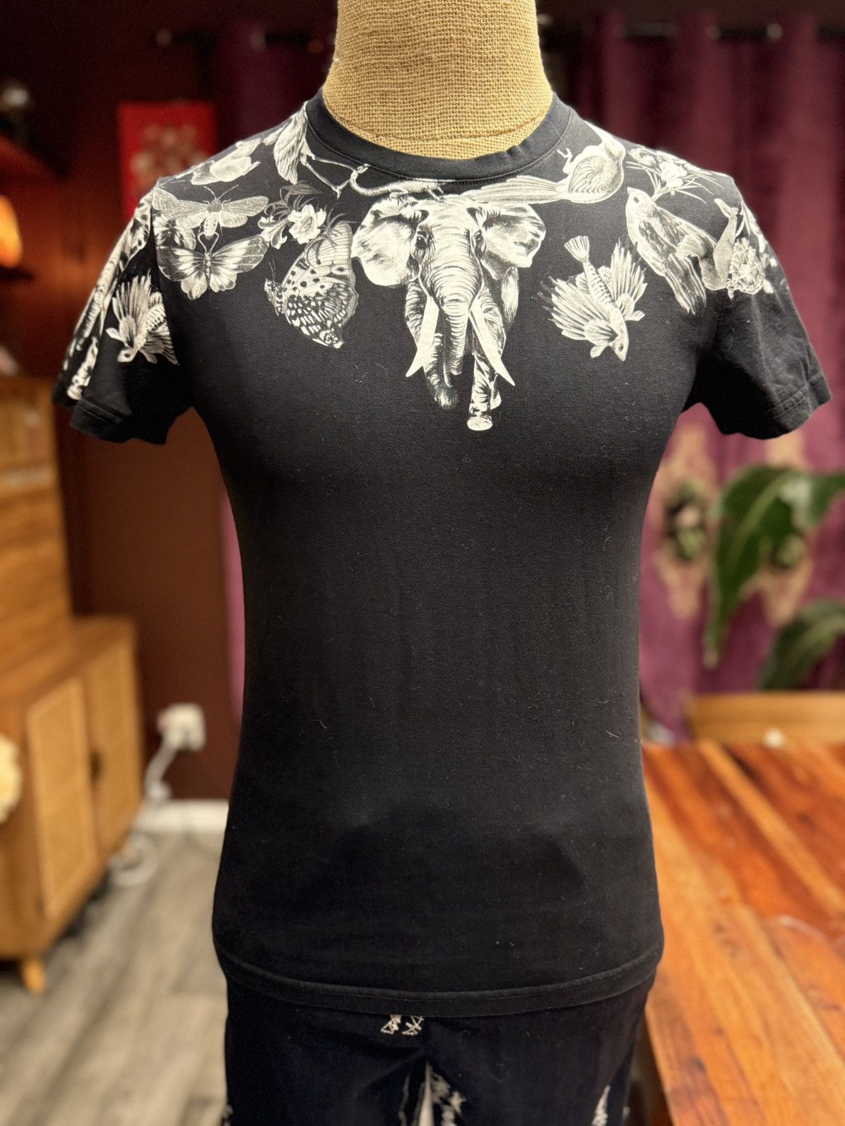 Other Bold Black Tee with Wildlife Art Size US S / EU 44-46 / 1 - 2 Thumbnail