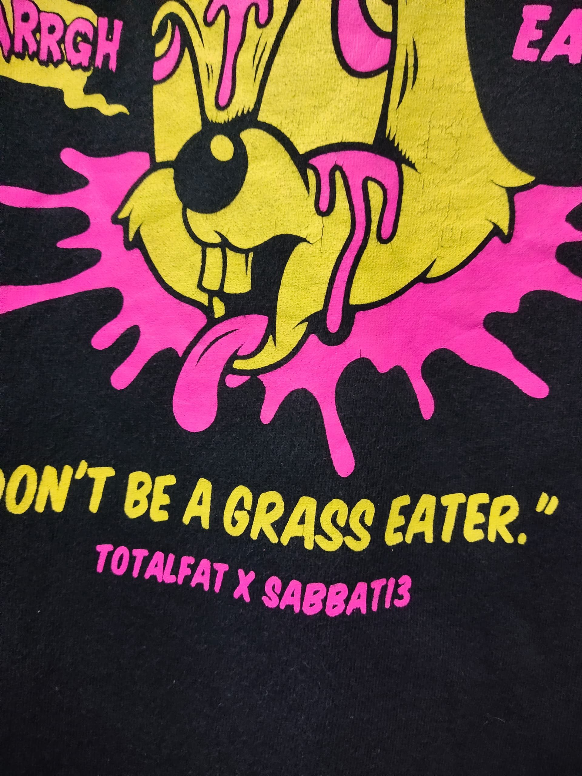 Band Tees Vintage TotalFat X Sabbat13 Punk rock japan band hoodie Size US XL / EU 56 / 4 - 6 Thumbnail