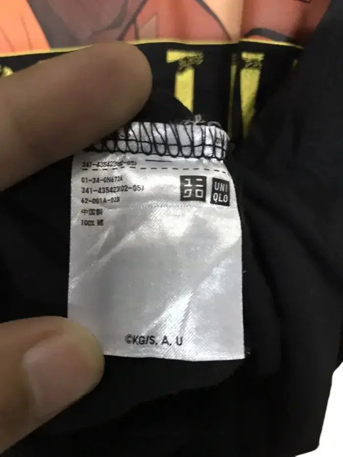 Anime Uniqlo x Kimetsu No Yaiba Tshirts Size US XS / EU 42 / 0 - 5 Thumbnail