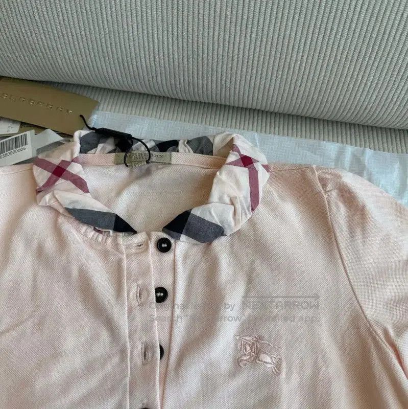 Burberry Burberry Pink Short Sleeve Logo Tee. Size XS / US 0-2 / IT 36-38 - 3 Thumbnail