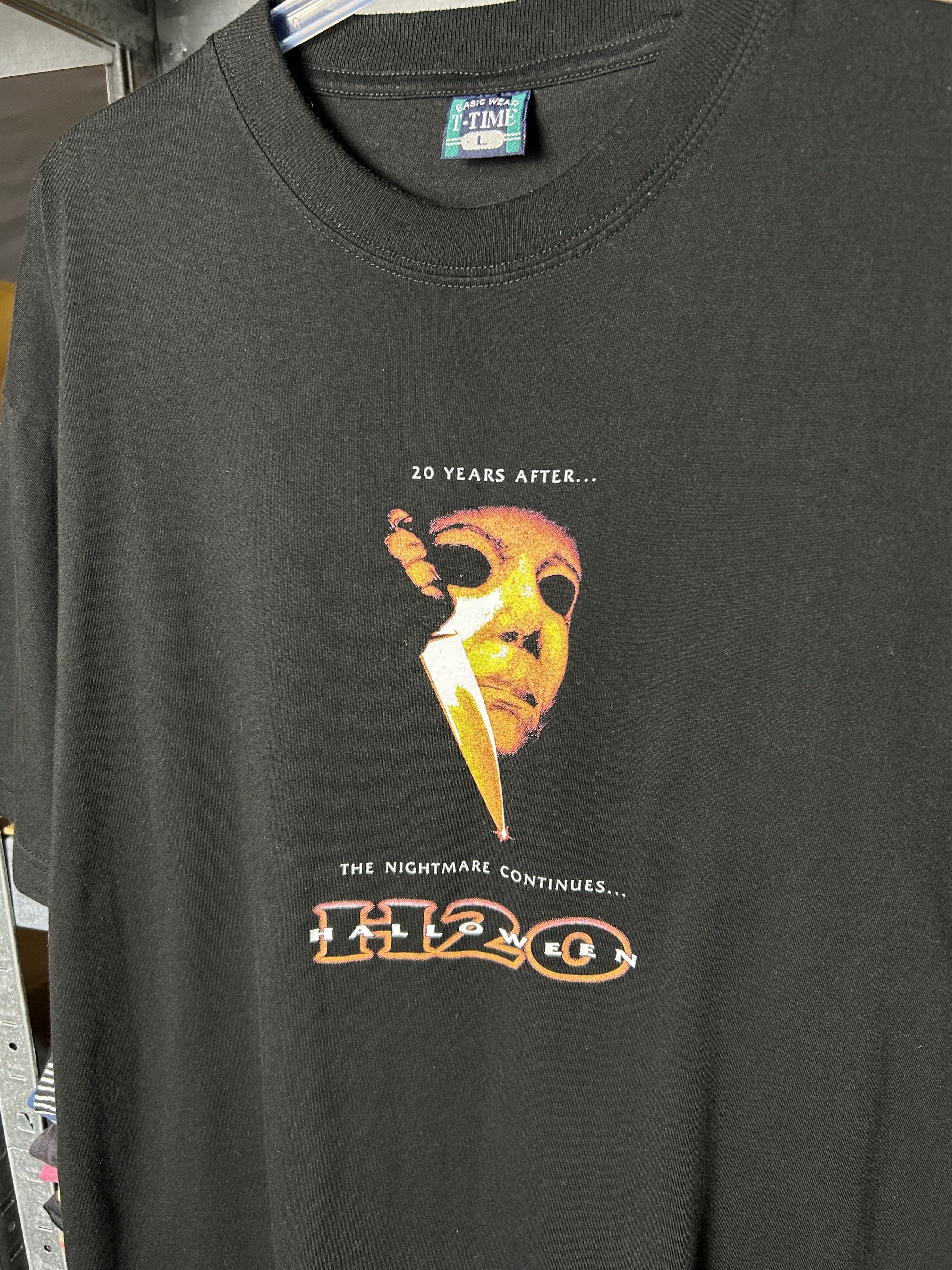 Vintage Vintage 1998 Halloween H20 Horror Movie T-shirt Size US L / EU 52-54 / 3 - 3 Thumbnail