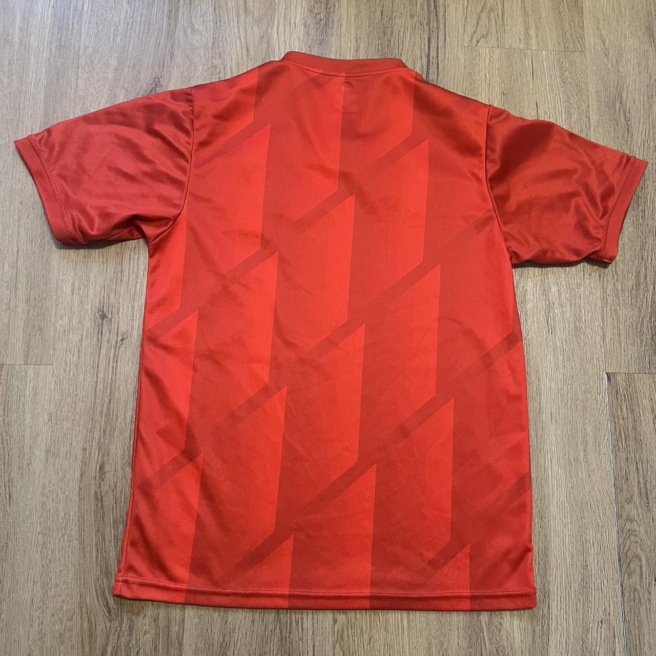 Other Hampton Sporty Bits Football Red and white shirt England Size US M / EU 48-50 / 2 - 2 Thumbnail