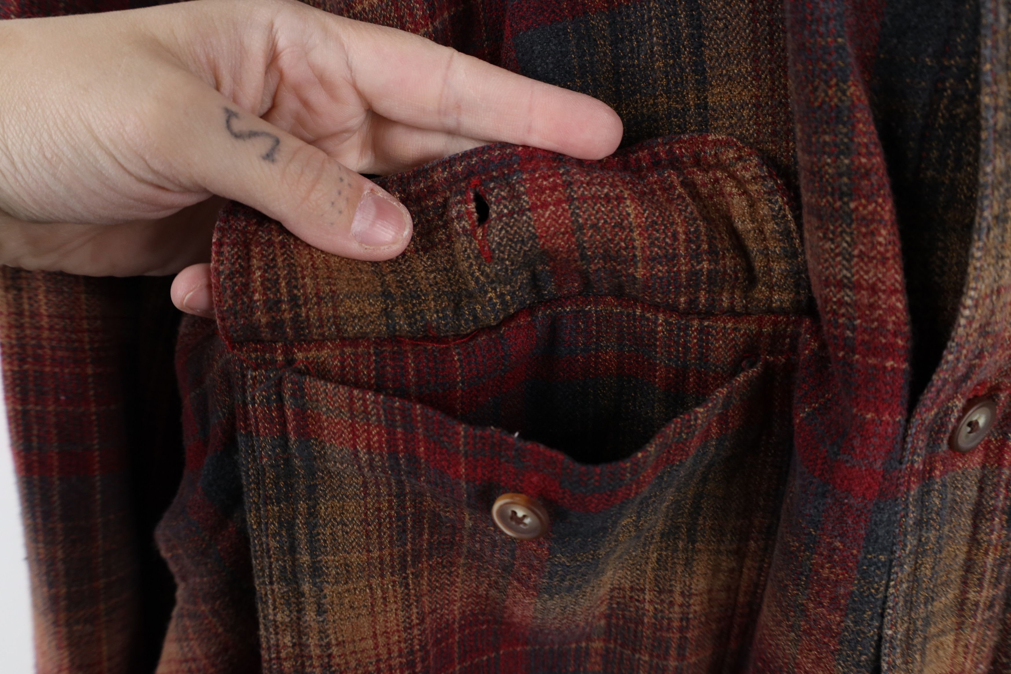 Vintage Vintage 90s Streetwear Heavyweight Button Down Shirt Rainbow Size US XL / EU 56 / 4 - 6 Thumbnail