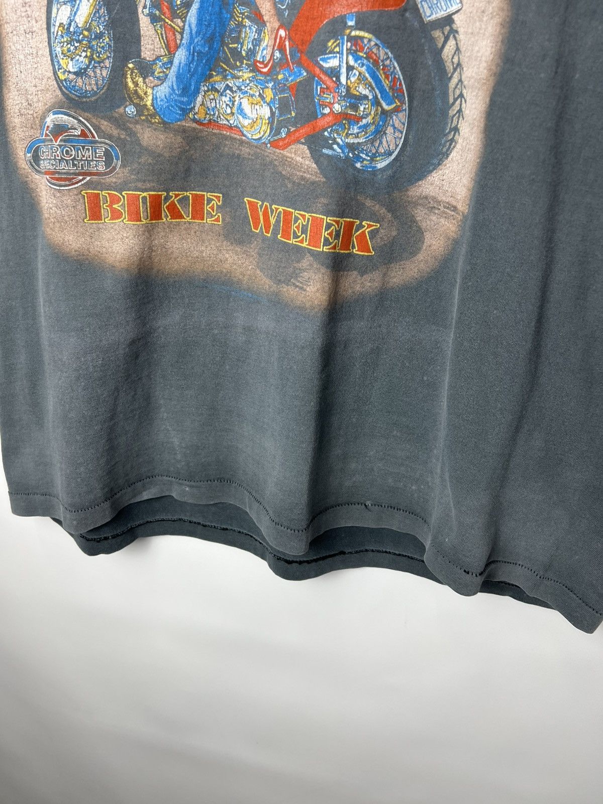 Harley Davidson Vintage 1994 Daytona Beach Bike Sexy Girl Motorcycle T-Shirt Size US XL / EU 56 / 4 - 5 Thumbnail