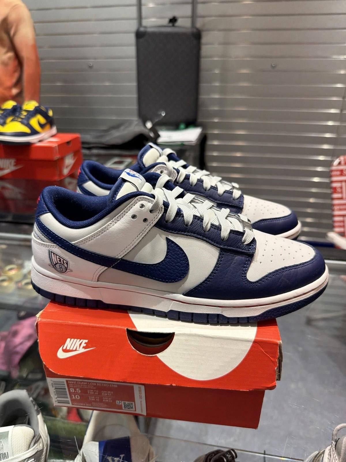 Nike Size 8.5 - Nike Dunk Low EMB x NBA 75th Anniversary Size US 8.5 / EU 41-42 - 6 Thumbnail