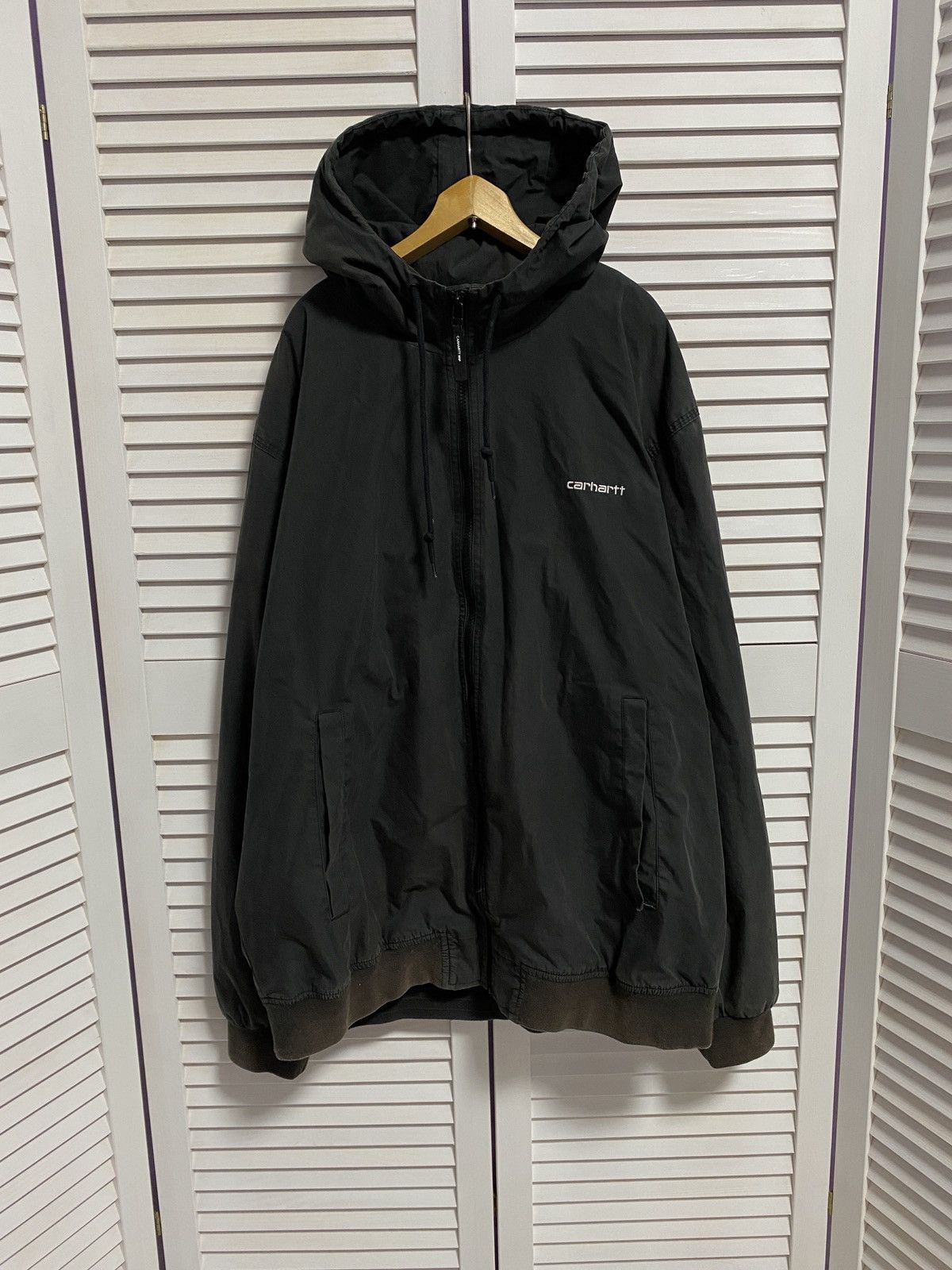 Carhartt × Vintage 🖤 Carhartt faded black hooded jacket vintage streetwear hype Size US XL / EU 56 / 4 - 2 Thumbnail
