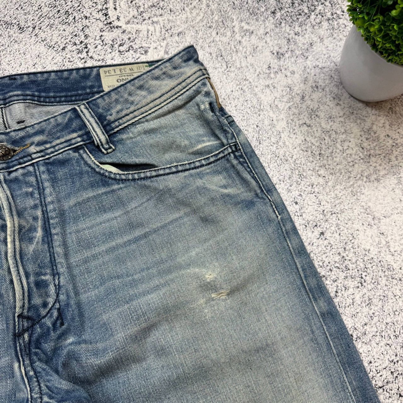Diesel Diesel Industry Baggy Faded Big Logo Denim Jeans Mens 33 Size US 33 - 7 Thumbnail
