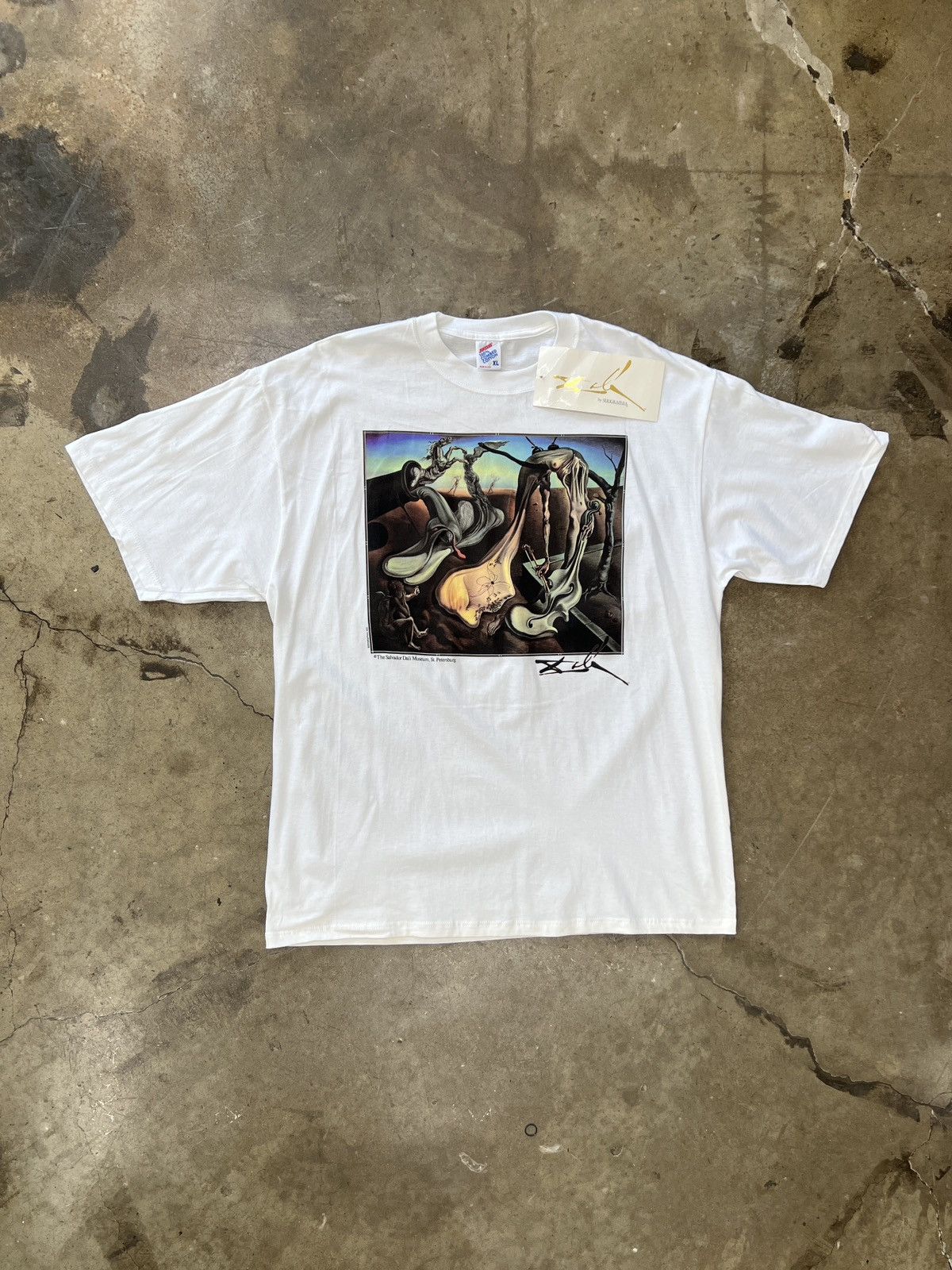 Vintage Vintage Salvador Dali Spider of the Evening Art Tee XL Size US XL / EU 56 / 4 - 2 Thumbnail
