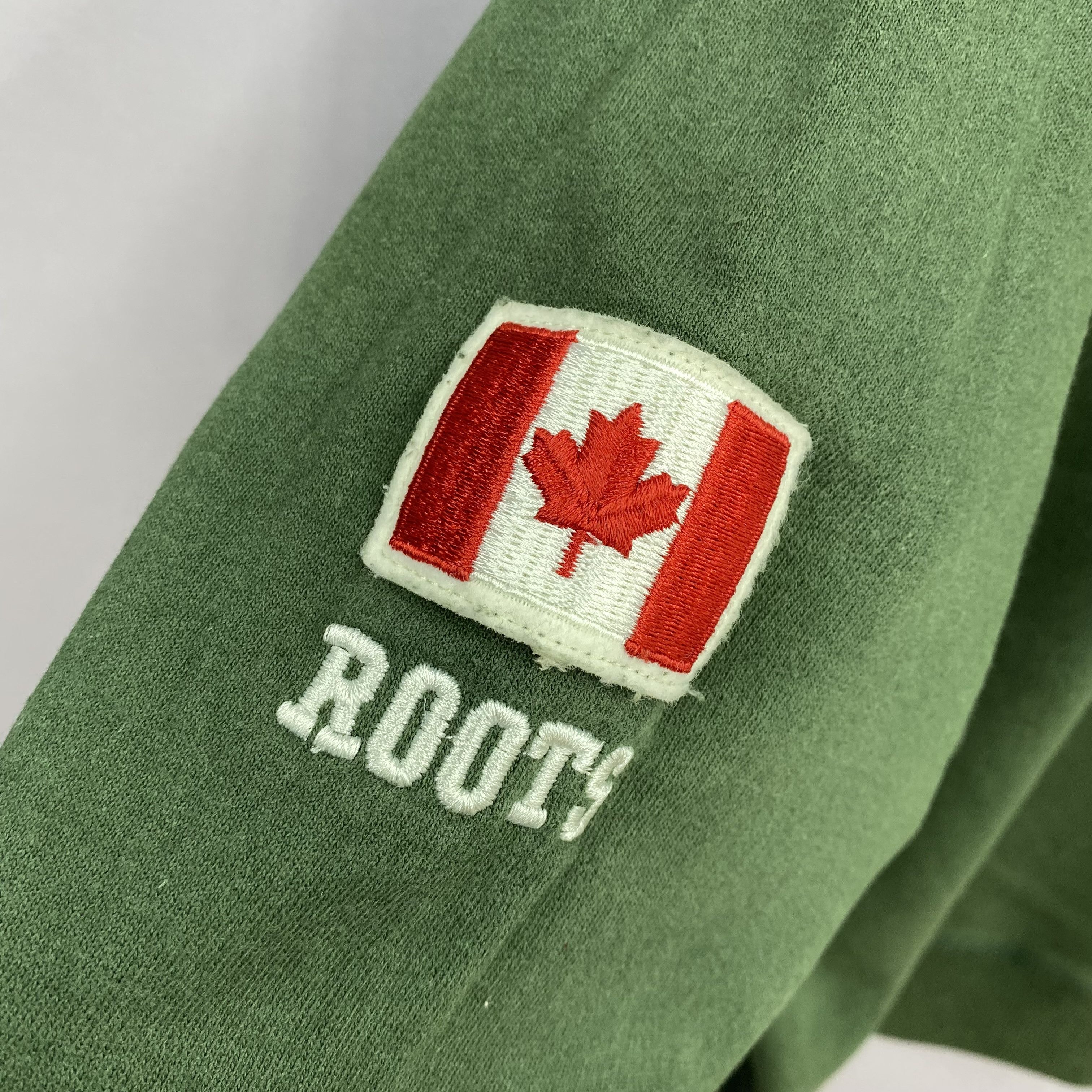 Vintage Vintage Roots Athletics 1/4 Zip Spellout Sweatshirt Canada Size US XL / EU 56 / 4 - 5 Thumbnail