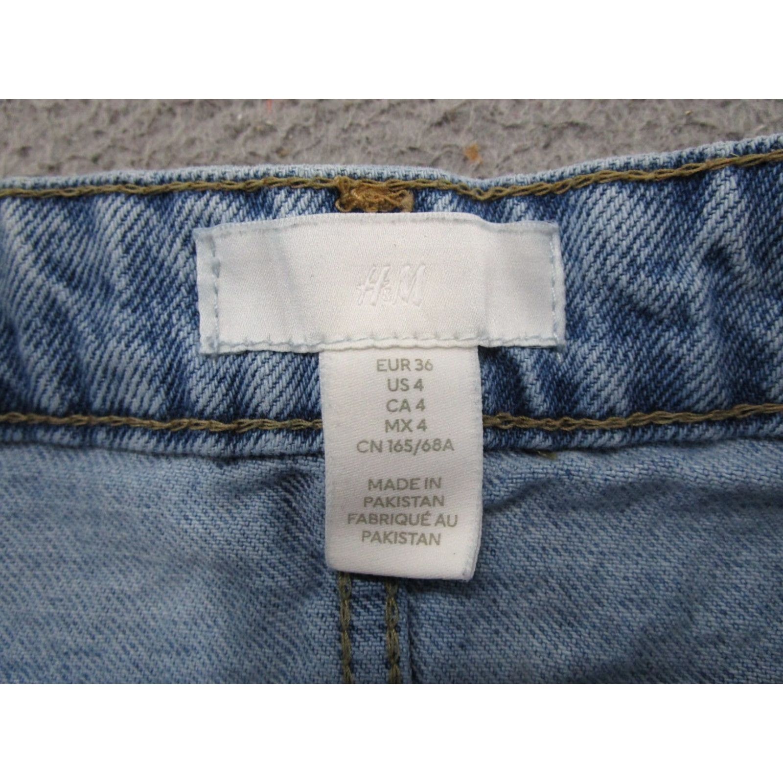 H&M H&M Womens Jeans Distressed Blue Denim Button Fly High Rise Mom Size 4 Size 27" / US 4 / IT 40 - 3 Thumbnail