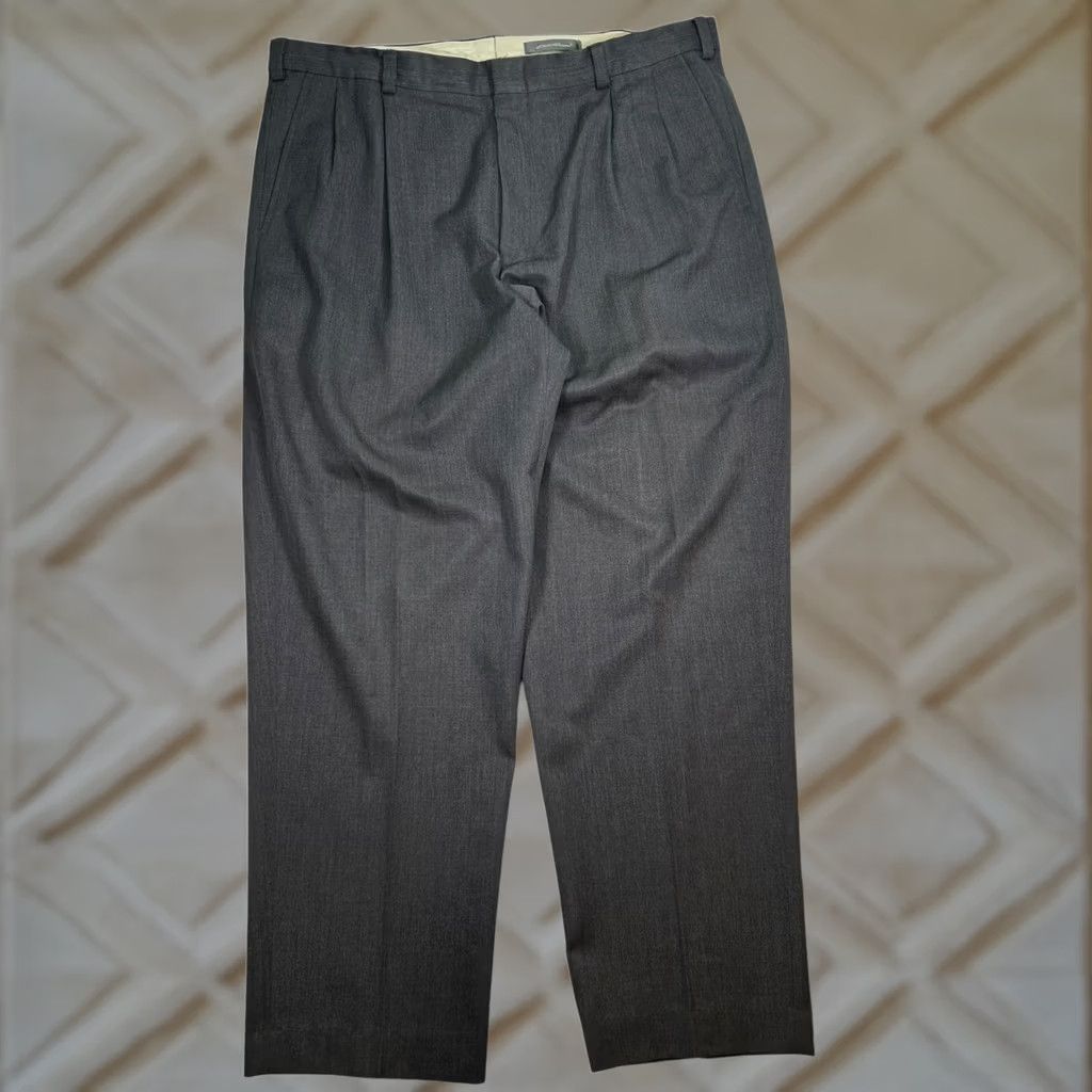 Eddie Bauer VINTAGE Eddie Bauer Dress Pants Wool Gray Pleated Front Mens Size 38 Size US 38 / EU 54 - 1 Thumbnail