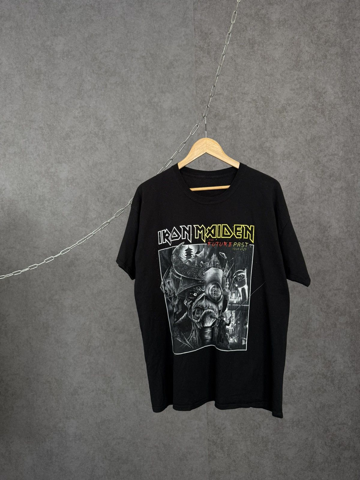 Iron Maiden Iron Maiden rock band tee Size US XL / EU 56 / 4 - 1 Thumbnail