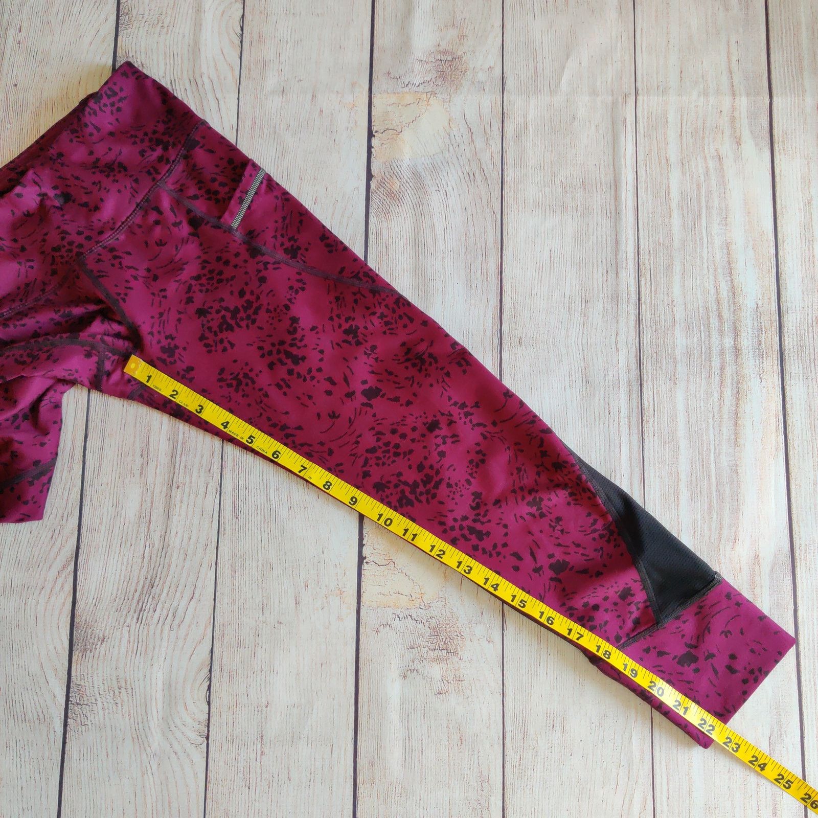 Athleta Athleta Floral Garden Relay 2.0 Capri Leggings XS Size 26" / US 2 / IT 38 - 4 Thumbnail
