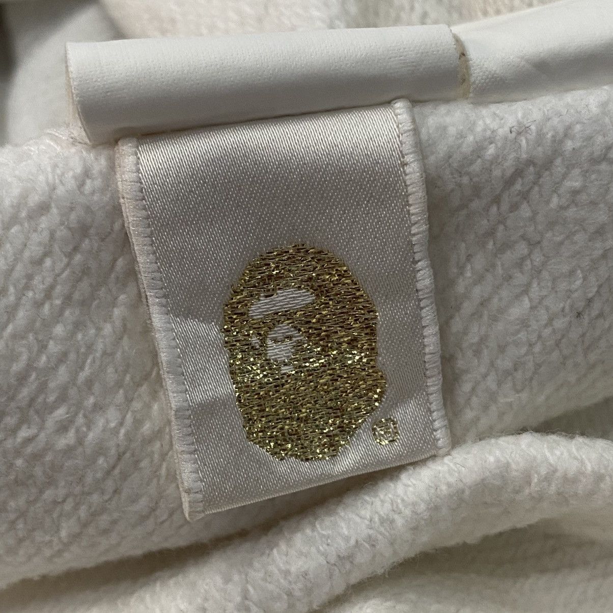 Bape NFS Limited Bape OG Shark White Hoodie Nigo Size US S / EU 44-46 / 1 - 7 Thumbnail