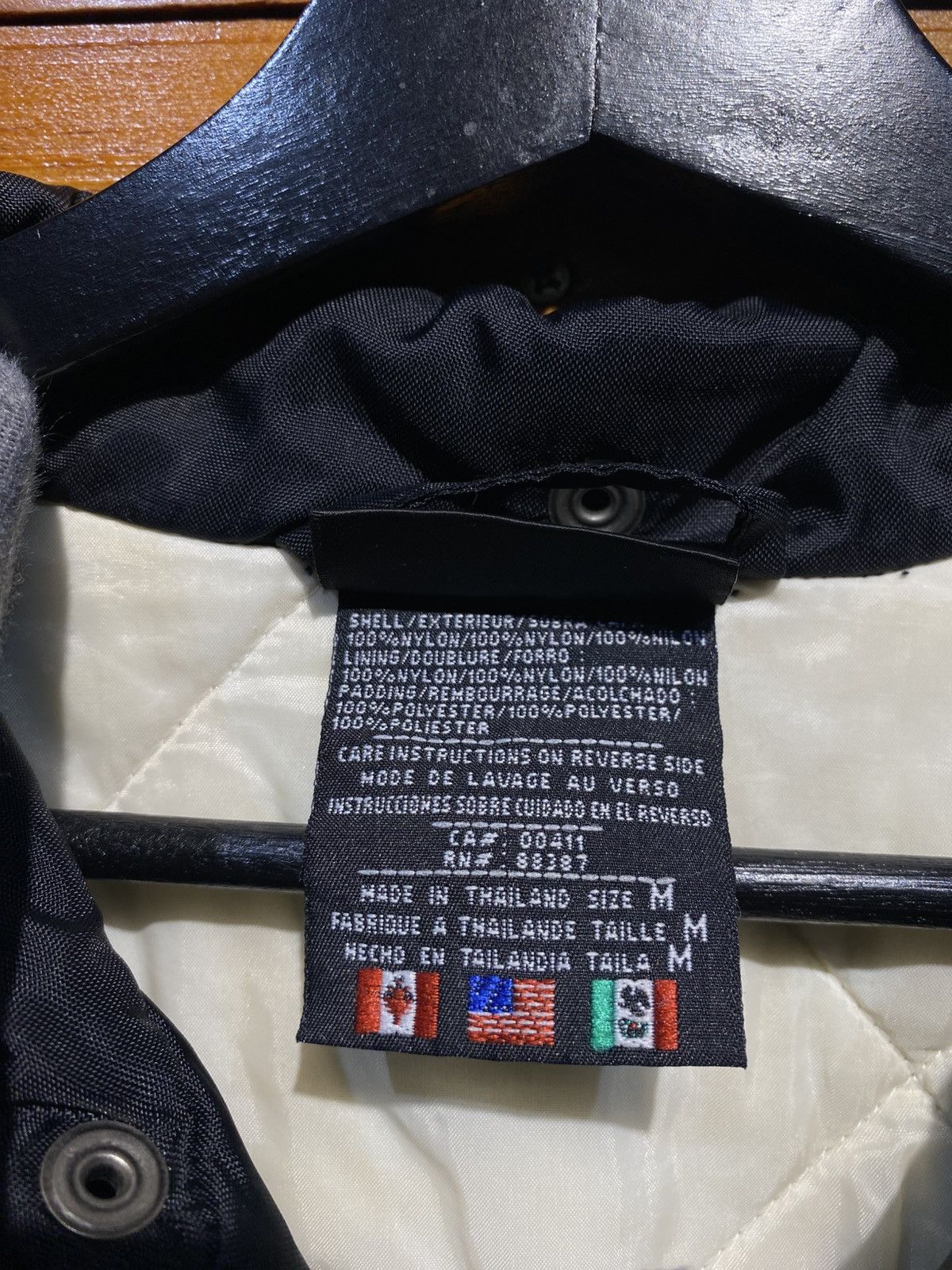 Adidas Vintage Adidas Originals Trefoil Black Nylon Jacket Stripes Size US M / EU 48-50 / 2 - 8 Thumbnail