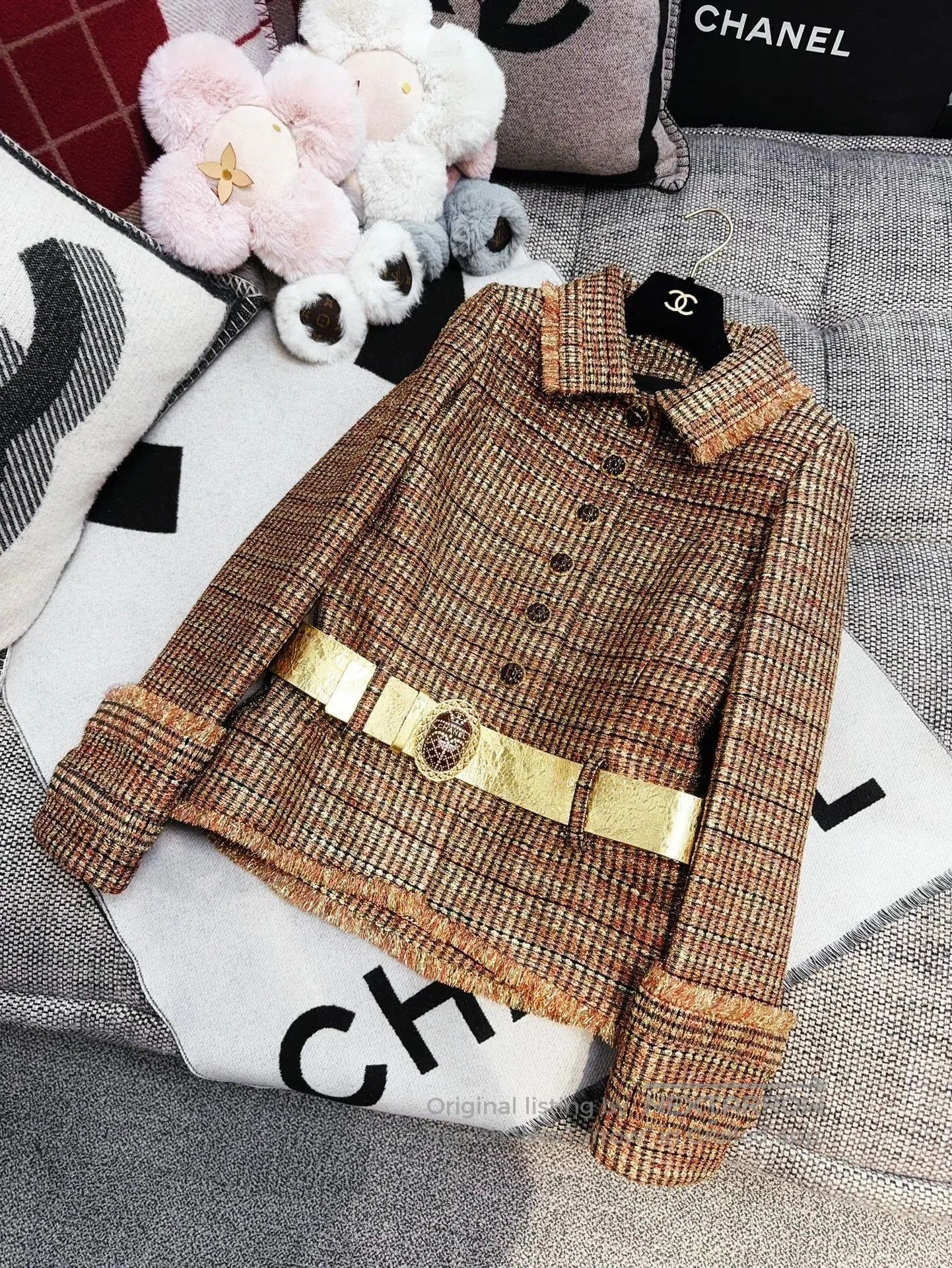 Chanel Chanel 19A Egyptian Fringe Gold Thread Coat. Size XS / US 0-2 / IT 36-38 - 8 Thumbnail