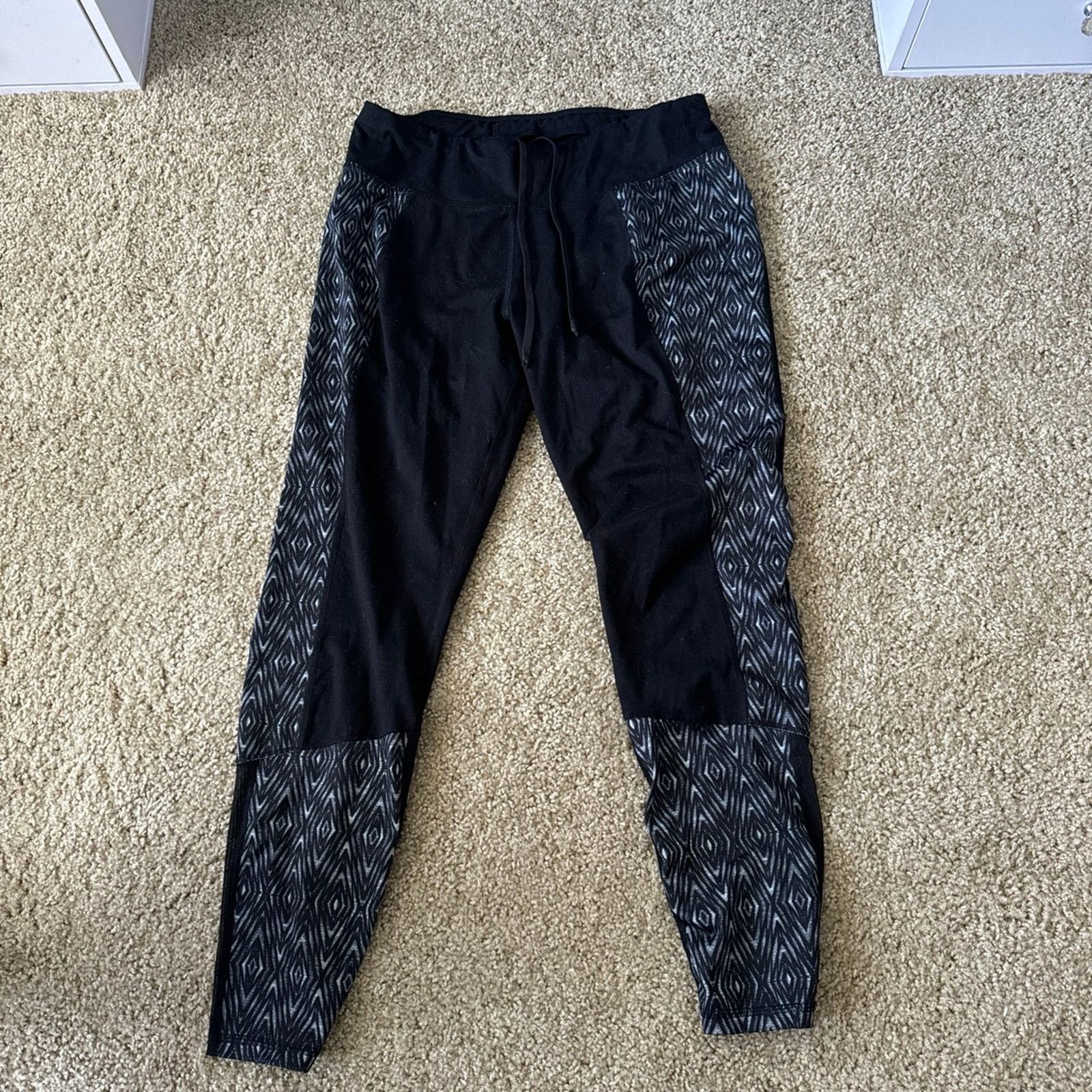 Athletic Works Athletic Works Sz L Leggings Size 30" / US 8 / IT 44 - 1 Thumbnail