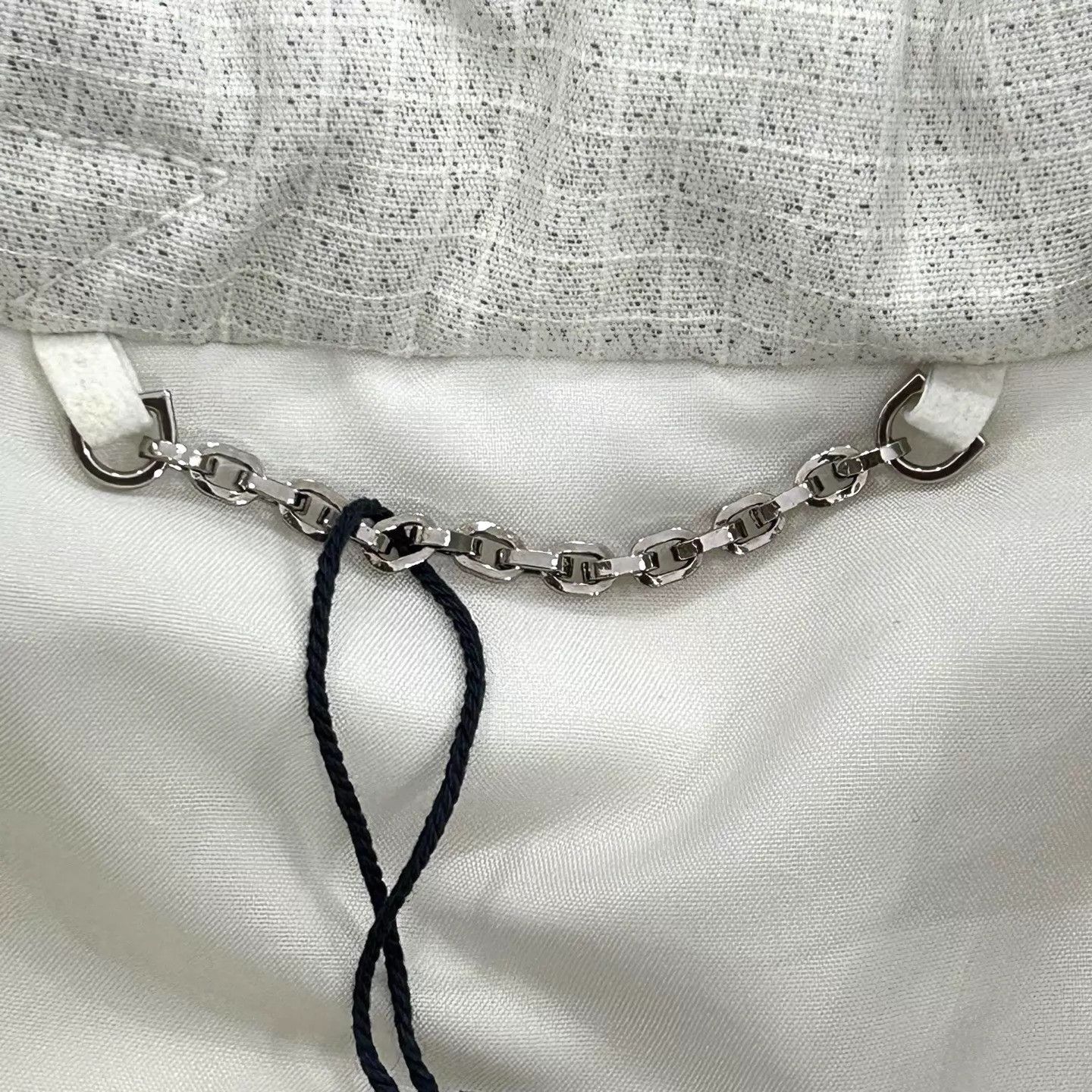 Louis Vuitton Louis Vuitton Snow SS23 down vest men's white Size US M / EU 48-50 / 2 - 3 Thumbnail