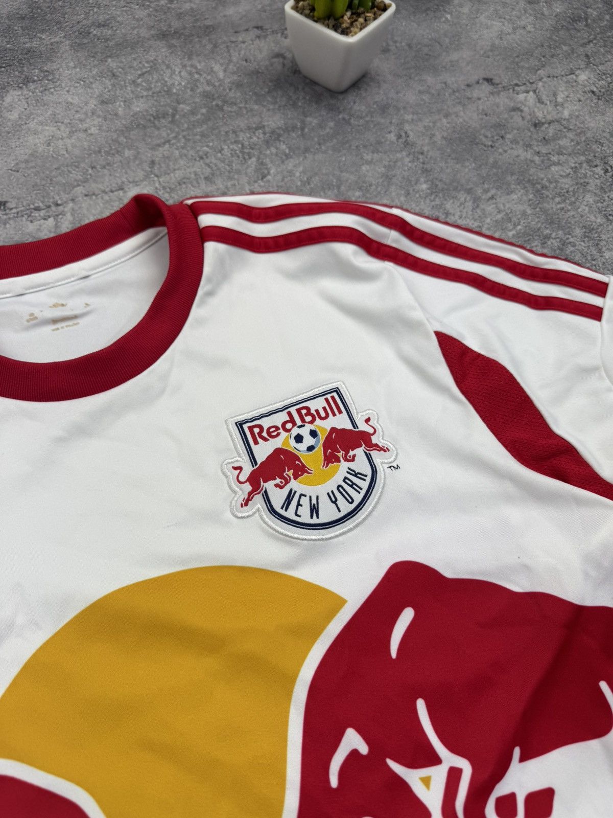 Adidas Retro New York Red Bulls 2013-14 Home Football Jersey MLS Size US M / EU 48-50 / 2 - 7 Thumbnail