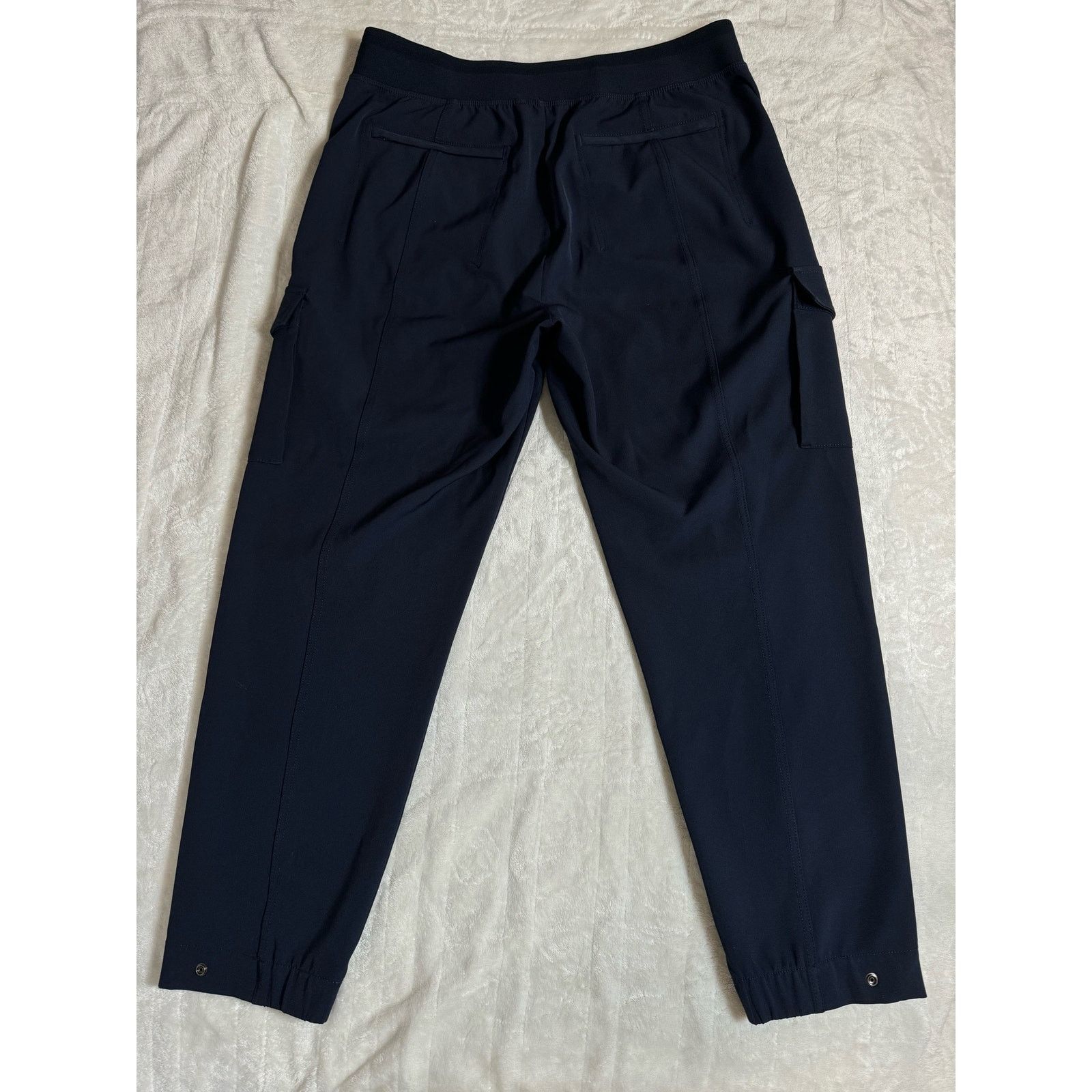 Athleta Athleta Endless Cargo High Rise Jogger Waist Pants Size 14 Size 36" / US 14 / IT 50 - 2 Thumbnail