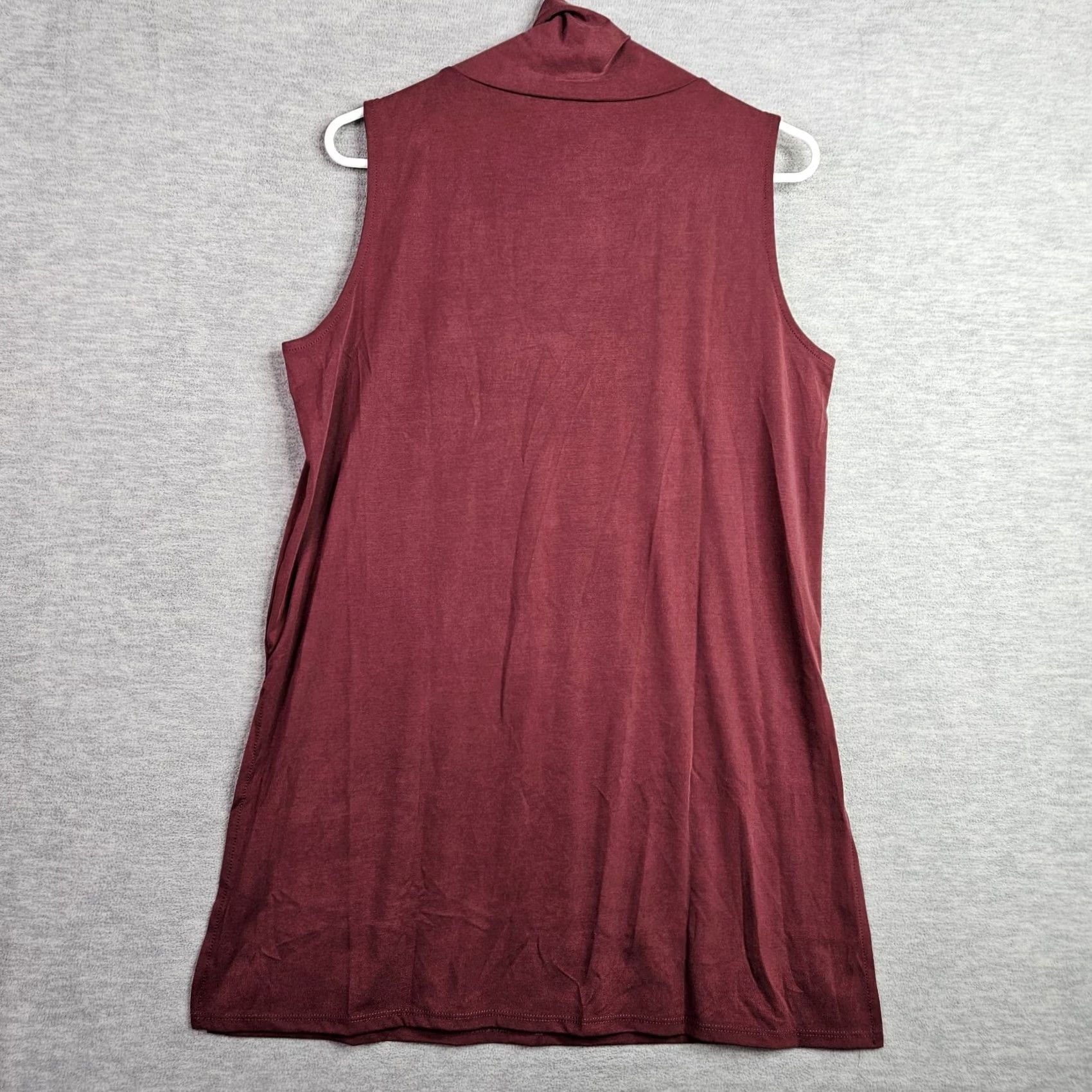 Vintage Burgundy Sleeveless Tunic Top Women's M Mock Neck Cowl Neck All Seasons Casual Solid Red not provided Size M / US 6-8 / IT 42-44 - 2 Thumbnail