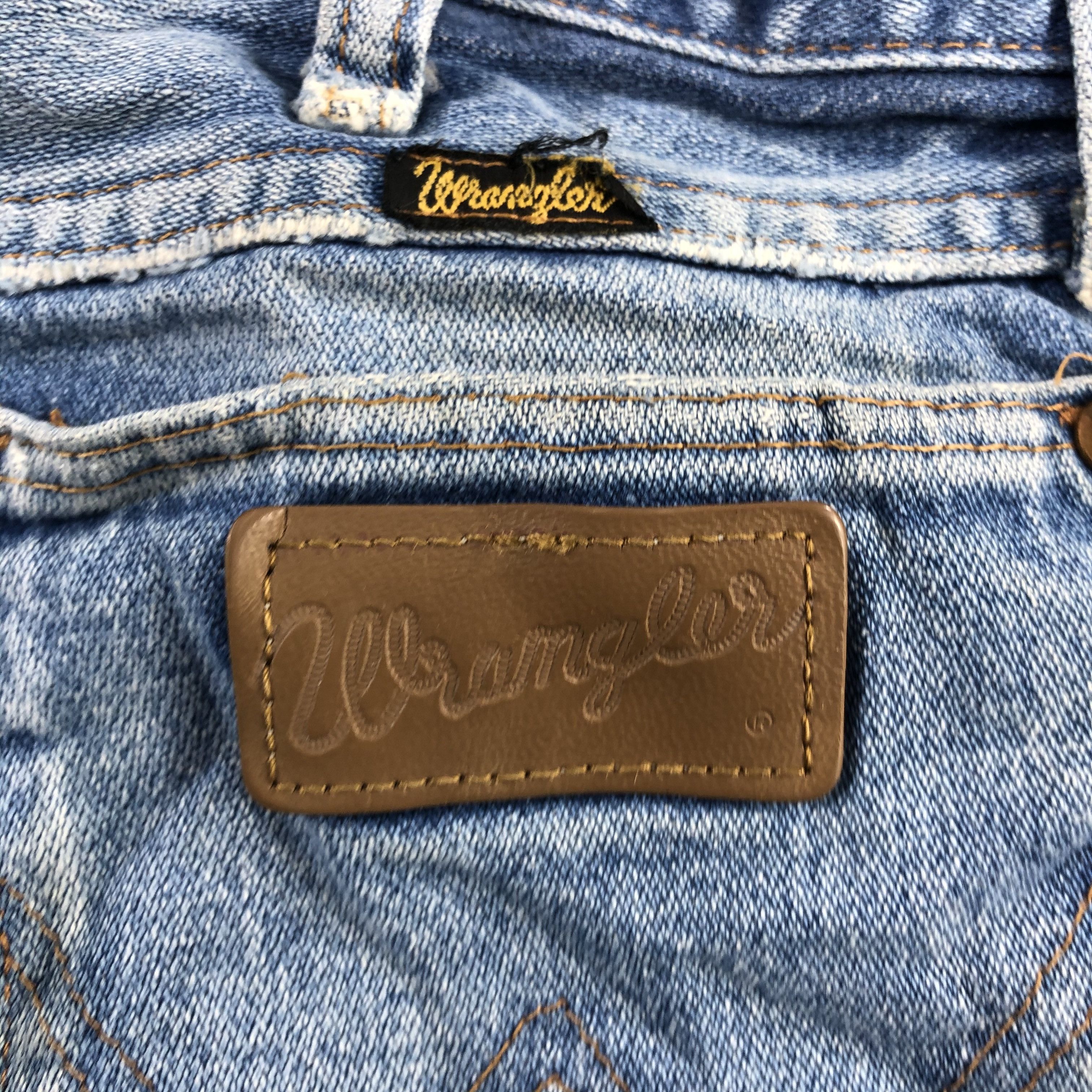 Vintage Vintage Blue Wash Wrangler Jeans-J2415 Size US 31 - 5 Thumbnail