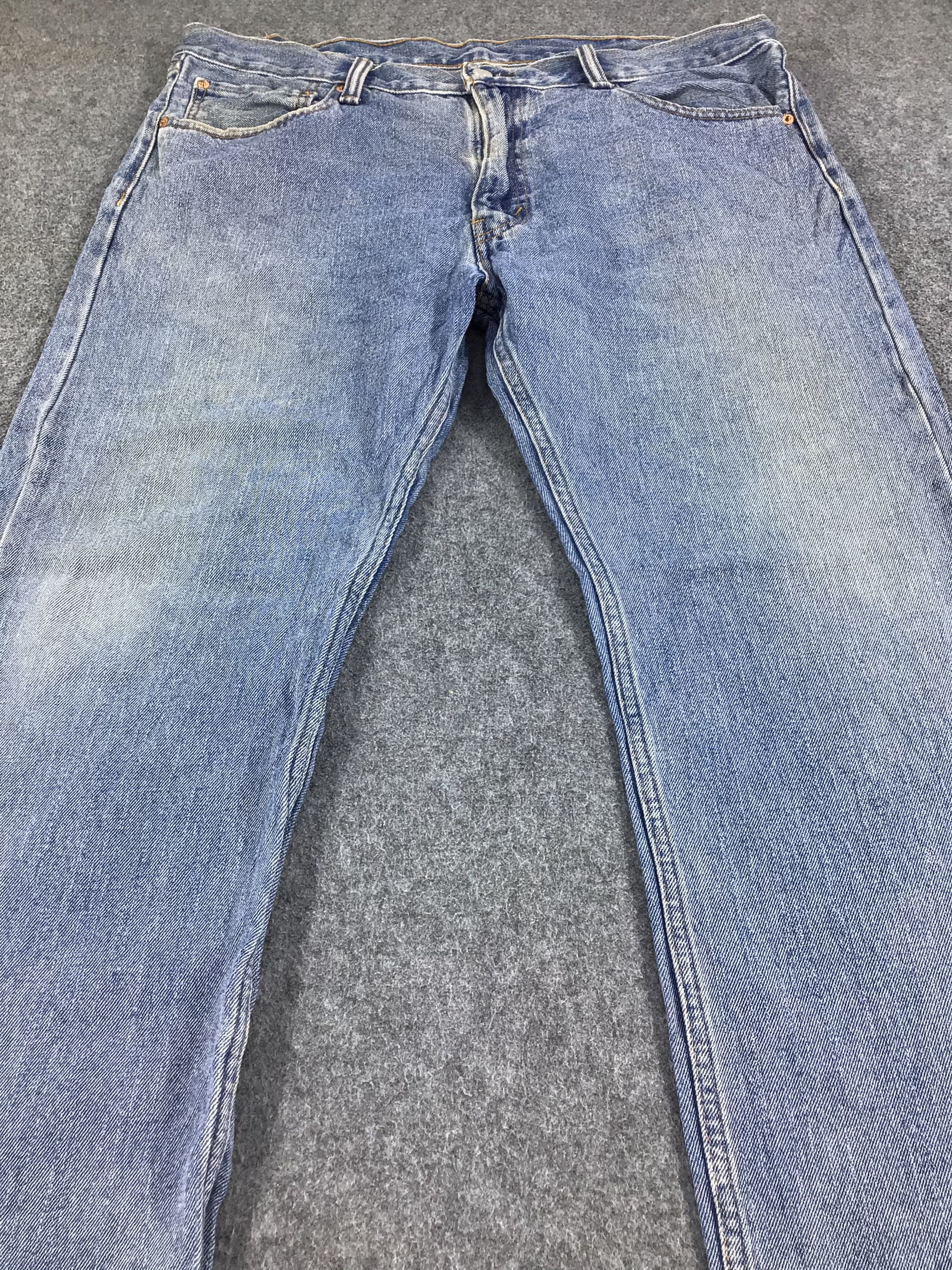 Levi's Vintage Levis 505 Jeans Medium Wash Denim KJ204 Size US 39 - 3 Thumbnail
