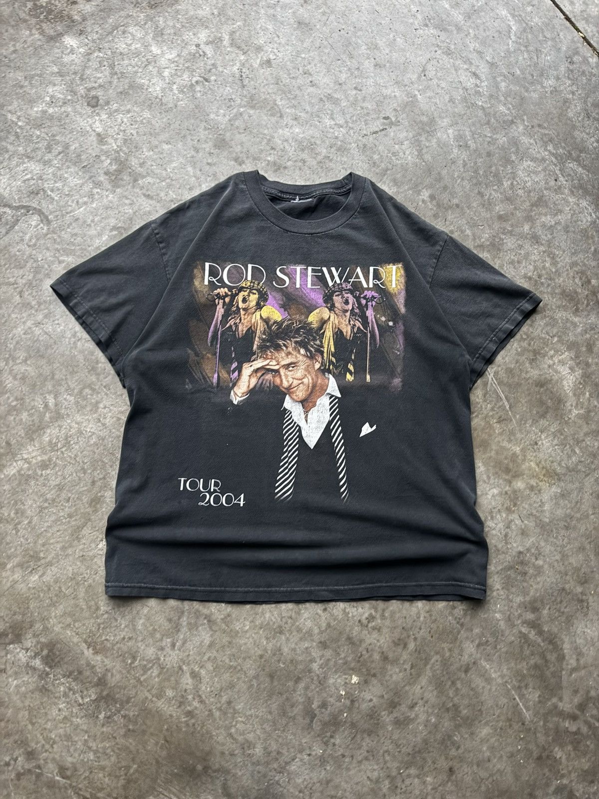 Band Tees Vintage 90’s/00’s Rod Stewart 2004 Tour Band Tee Faded Boxy Size US L / EU 52-54 / 3 - 1 Thumbnail
