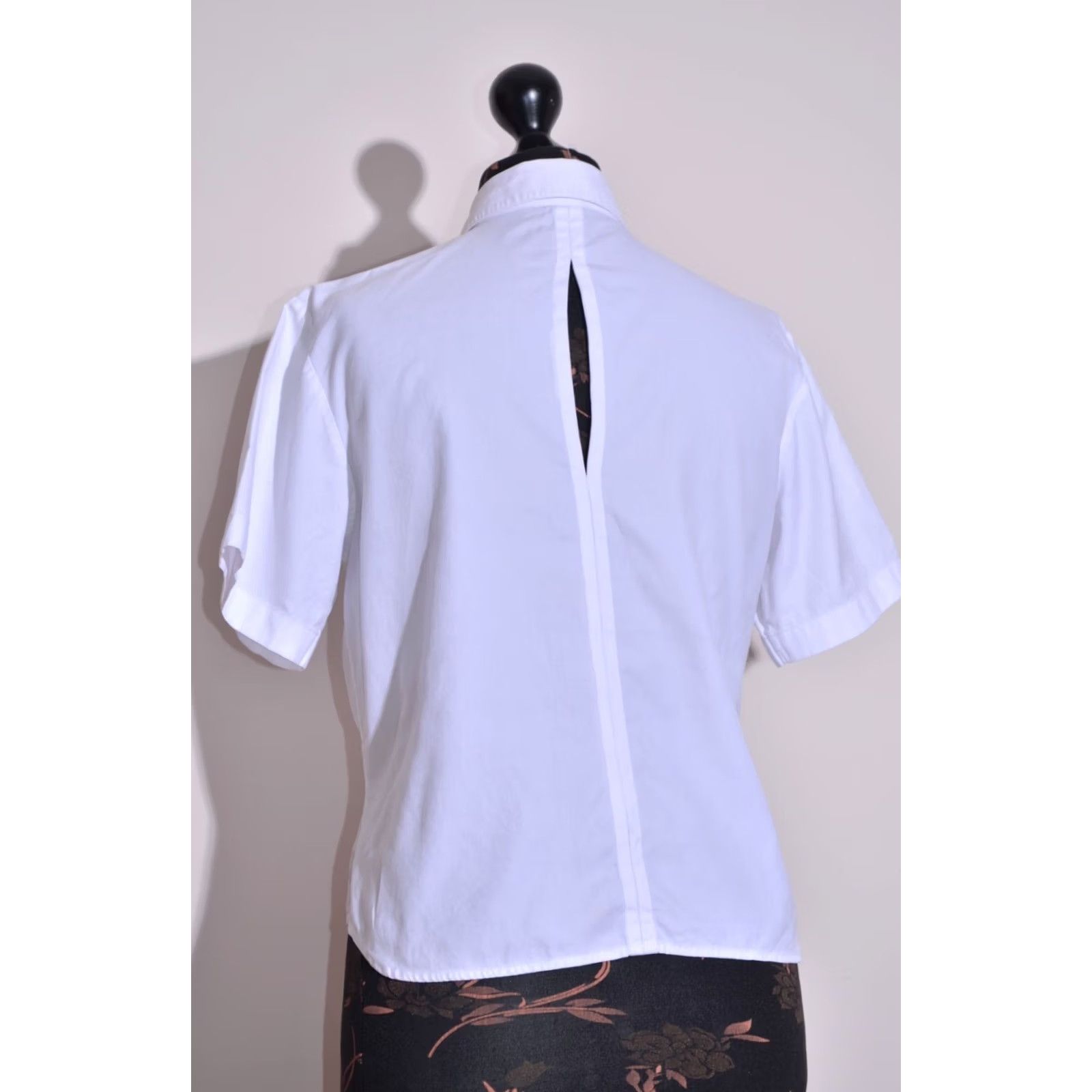 T by Alexander Wang VINTAGE T BY ALEXANDER WANG Womens White Short Sleeve Shirt Open Back XS Shirt Womens XS White Open Back 0 / XS / S Menus Size XS / US 0-2 / IT 36-38 - 5 Thumbnail