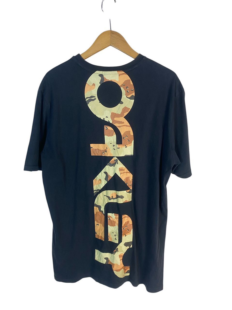 Oakley Best offer 🔥Oakley spellout tshirt Size US XL / EU 56 / 4 - 1 Thumbnail