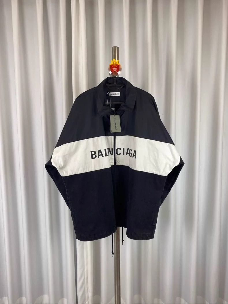 Balenciaga Balenciaga size 34 Black and white denim patchwork jacket Size US XS / EU 42 / 0 - 1 Thumbnail