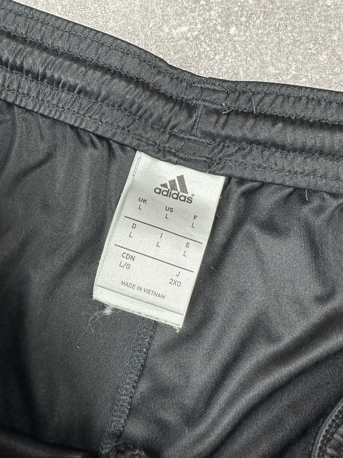 Adidas Adidas Real Madrid 2017/18 Soccer Football Short Size US 34 / EU 50 - 6 Thumbnail