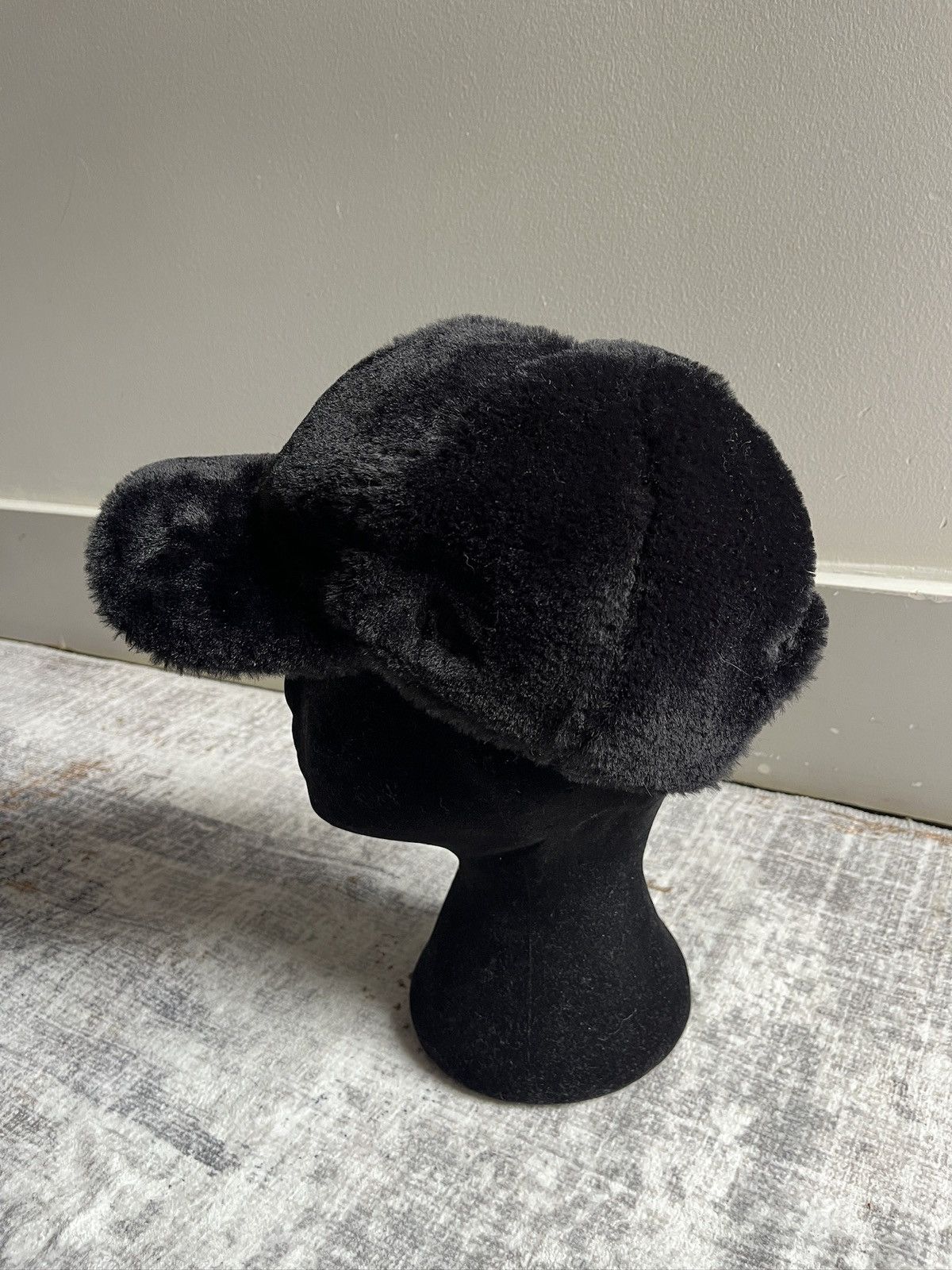 New Era New Era Faux Fur Hat (unisex) Size ONE SIZE - 7 Thumbnail